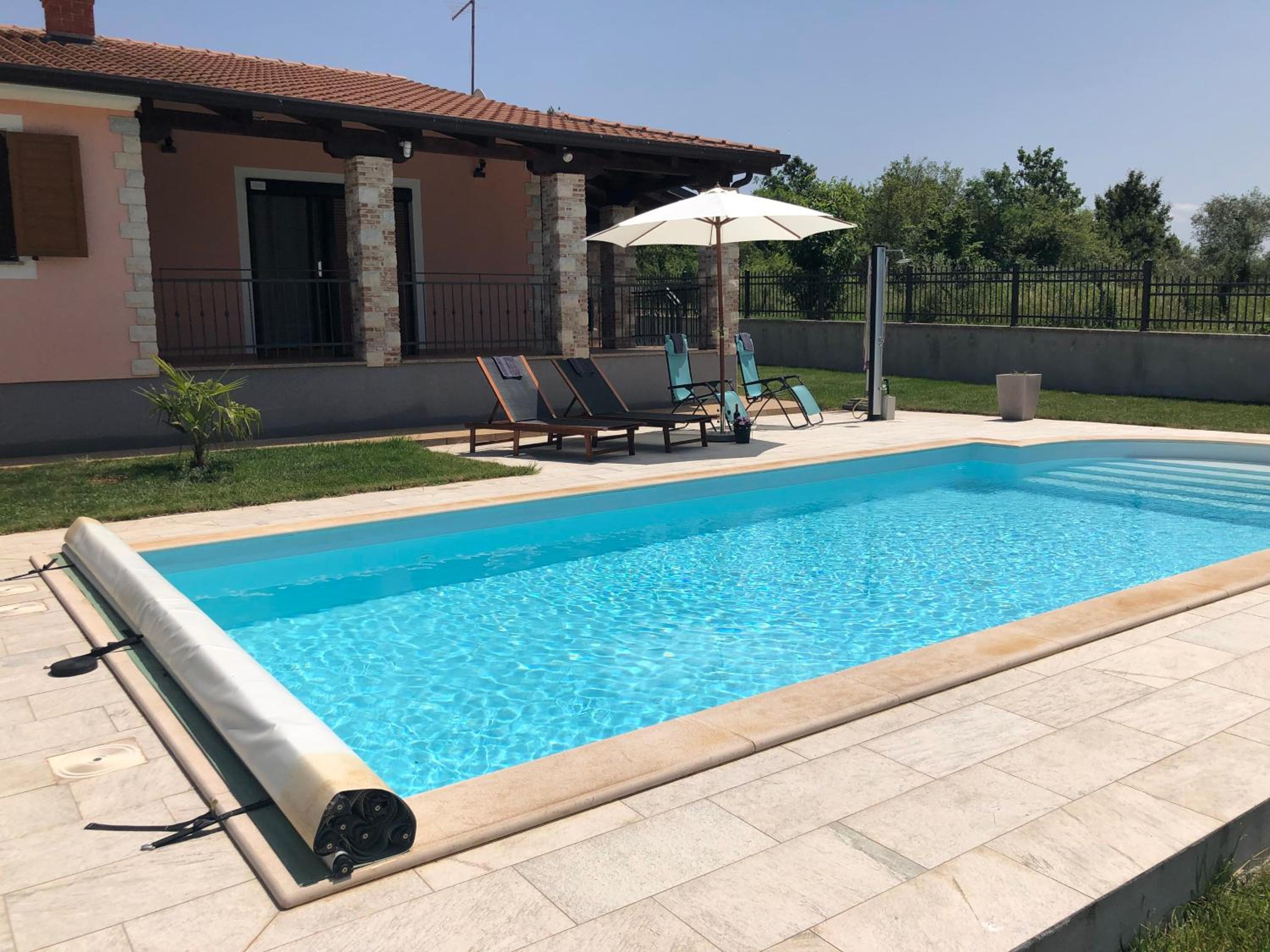 Villa Daisy view 3