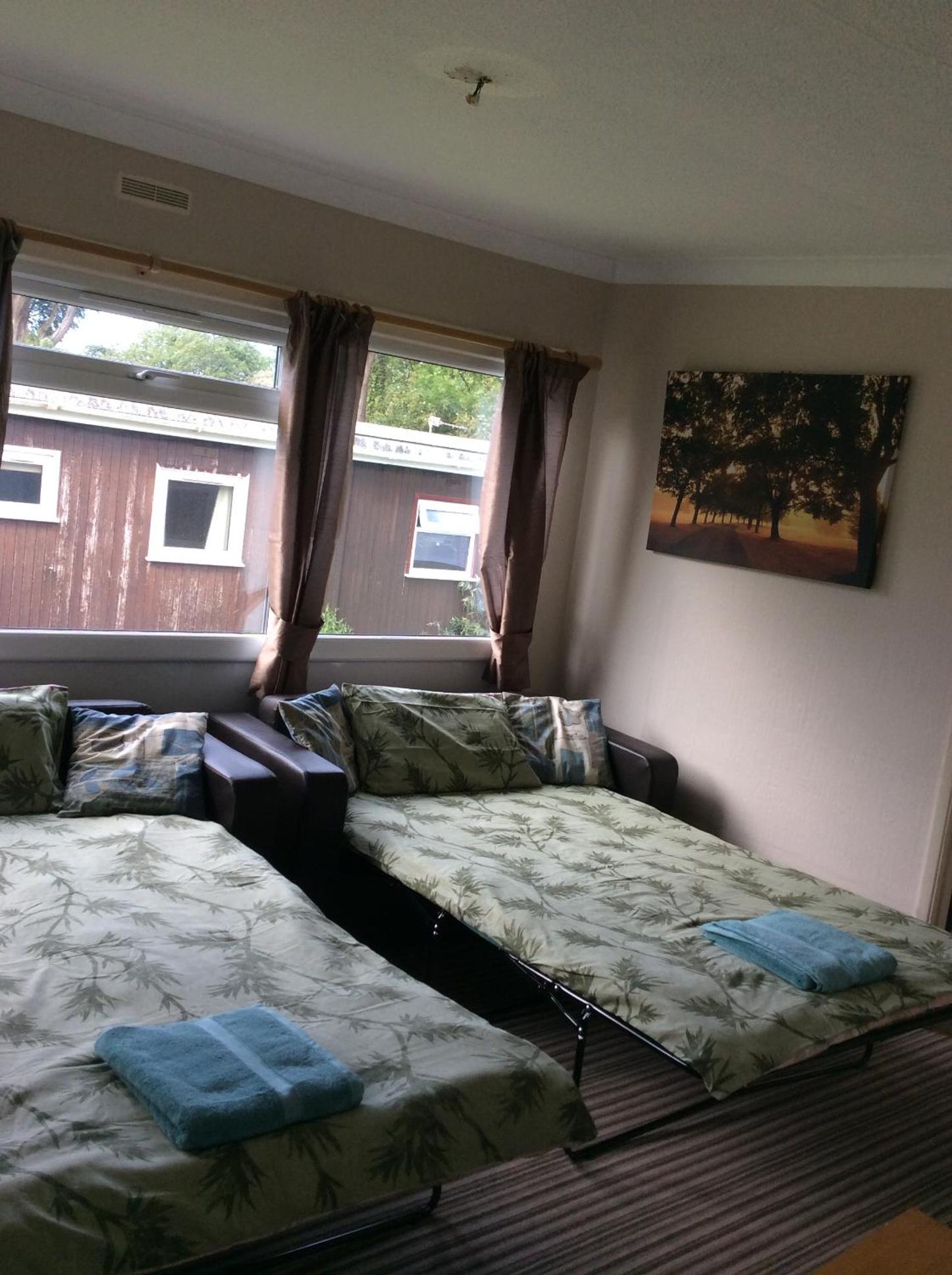 19 Chalet Bucklands , Bideford Holiday Park. view 3