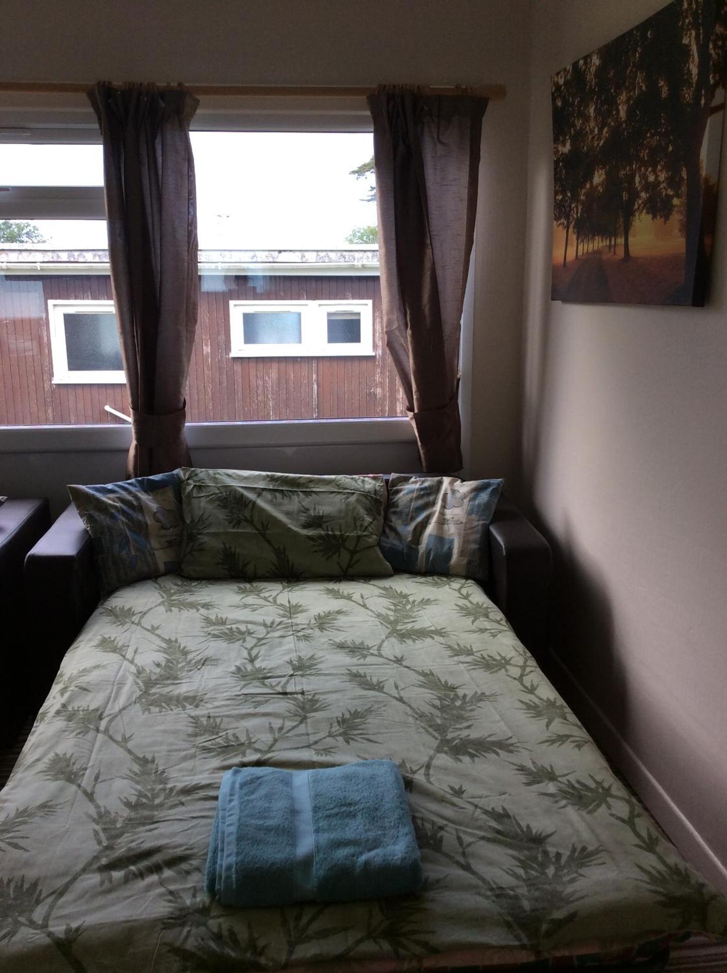19 Chalet Bucklands , Bideford Holiday Park. view 4