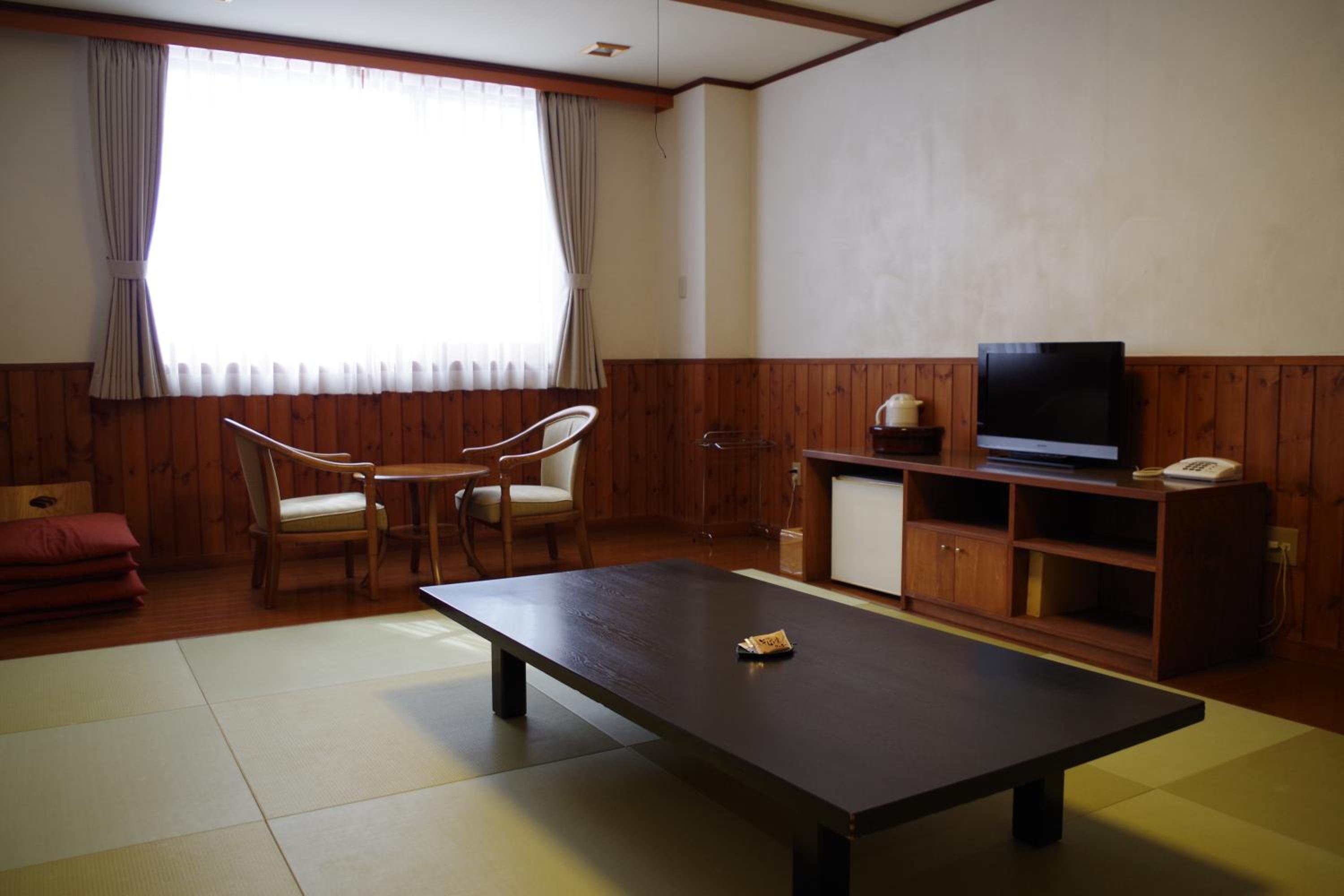 Tomuraushionsen Higashi Taisetsuso