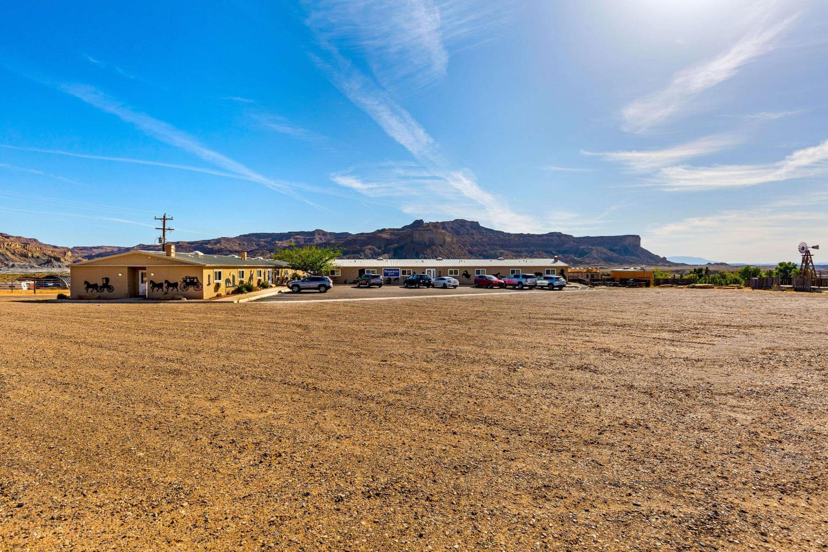 Page Vacations - Rodeway Inn  Suites Big Water - Antelope Canyon - Property Image 3