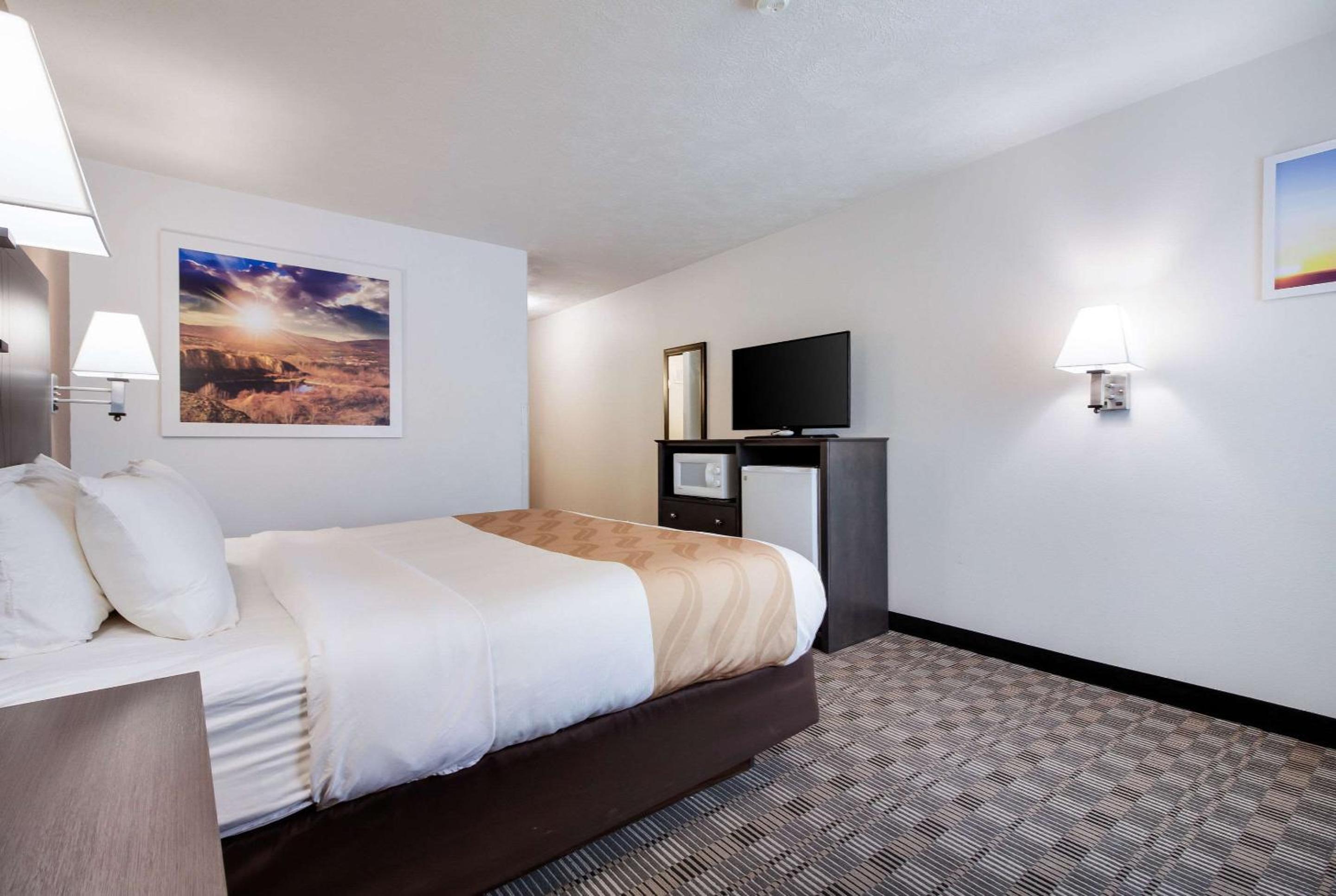 Quality Inn & Suites McCook, Photo 23