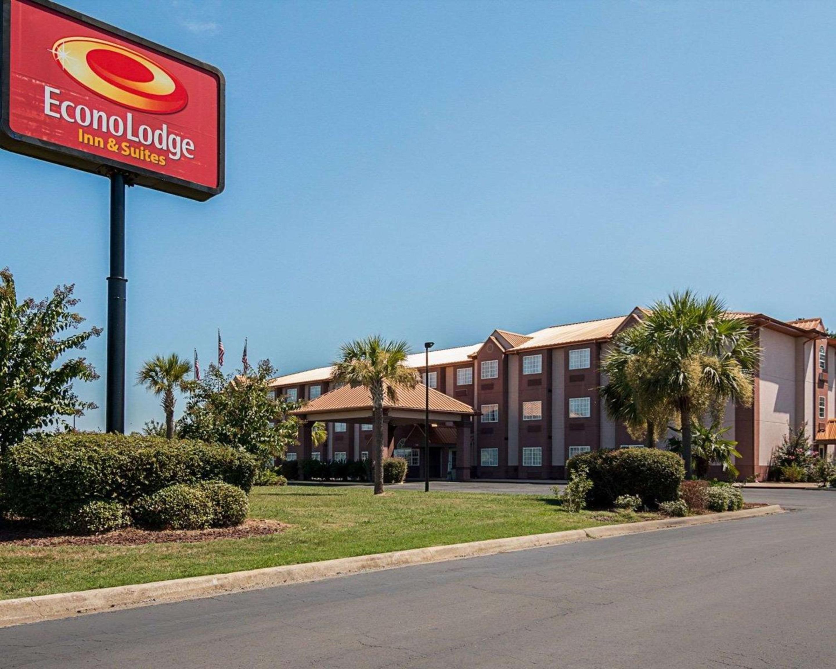 Econo Lodge Inn & Suites Natchitoches view 2