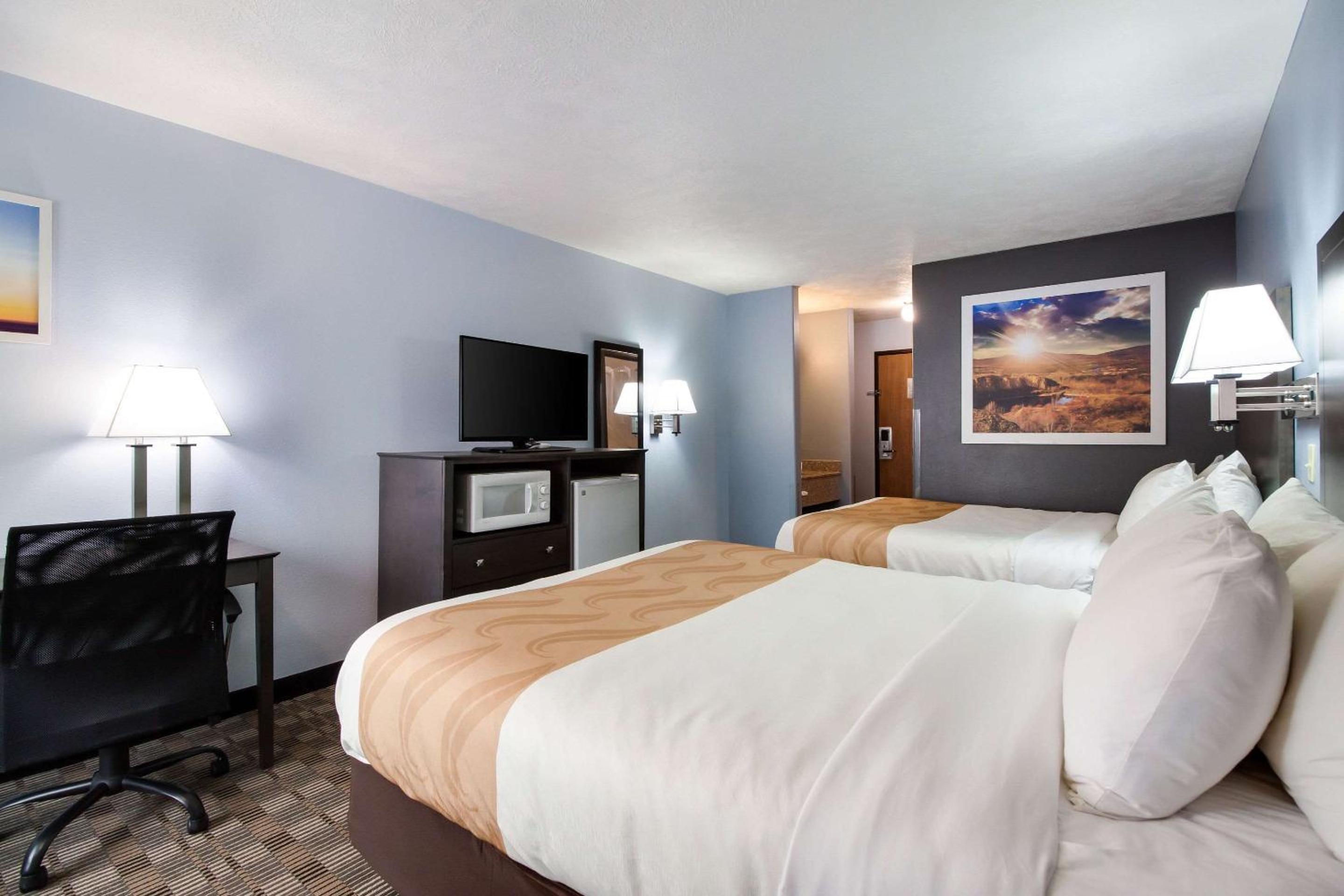 Quality Inn & Suites McCook, Photo 13