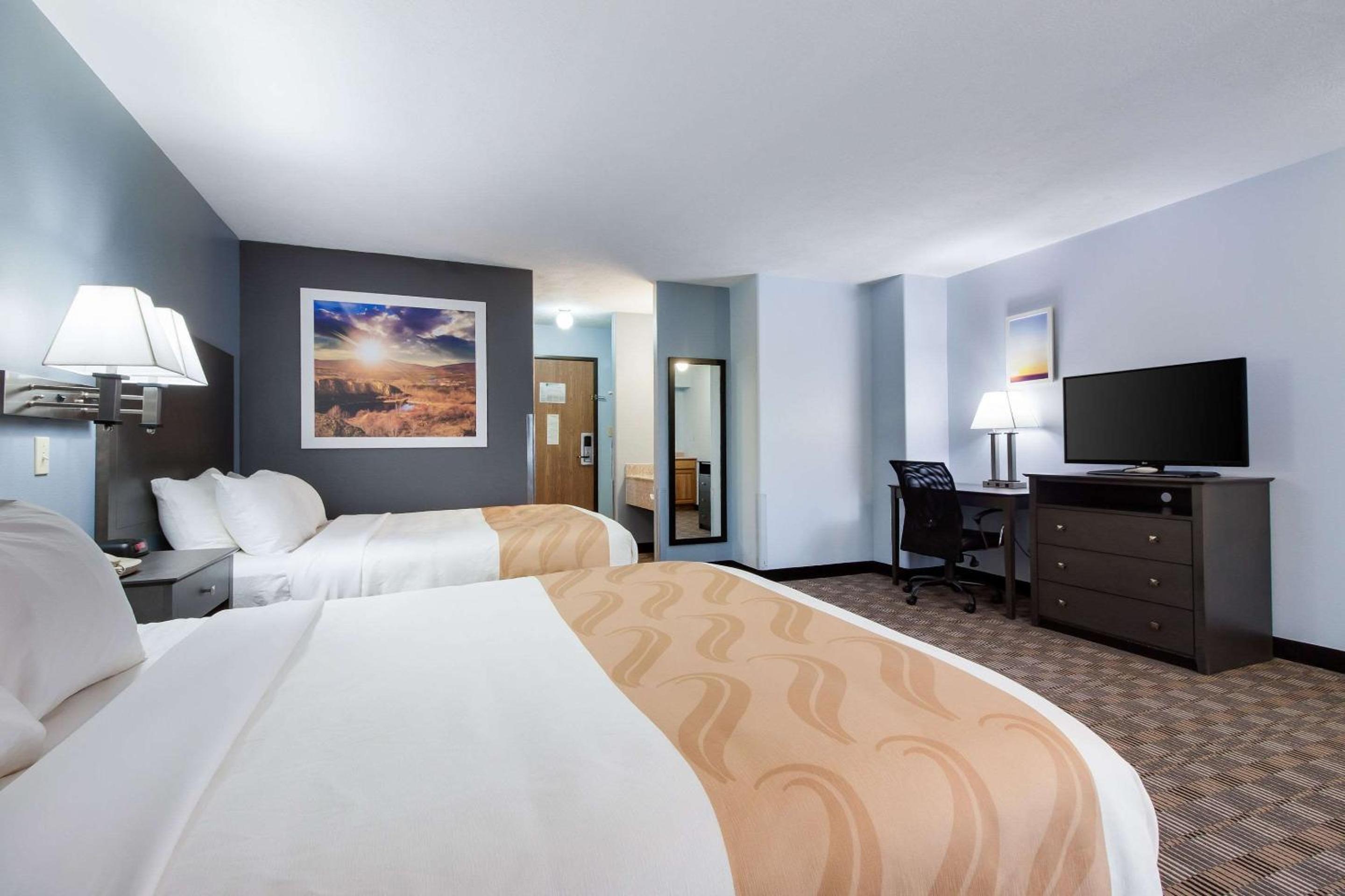 Quality Inn & Suites McCook, Photo 11