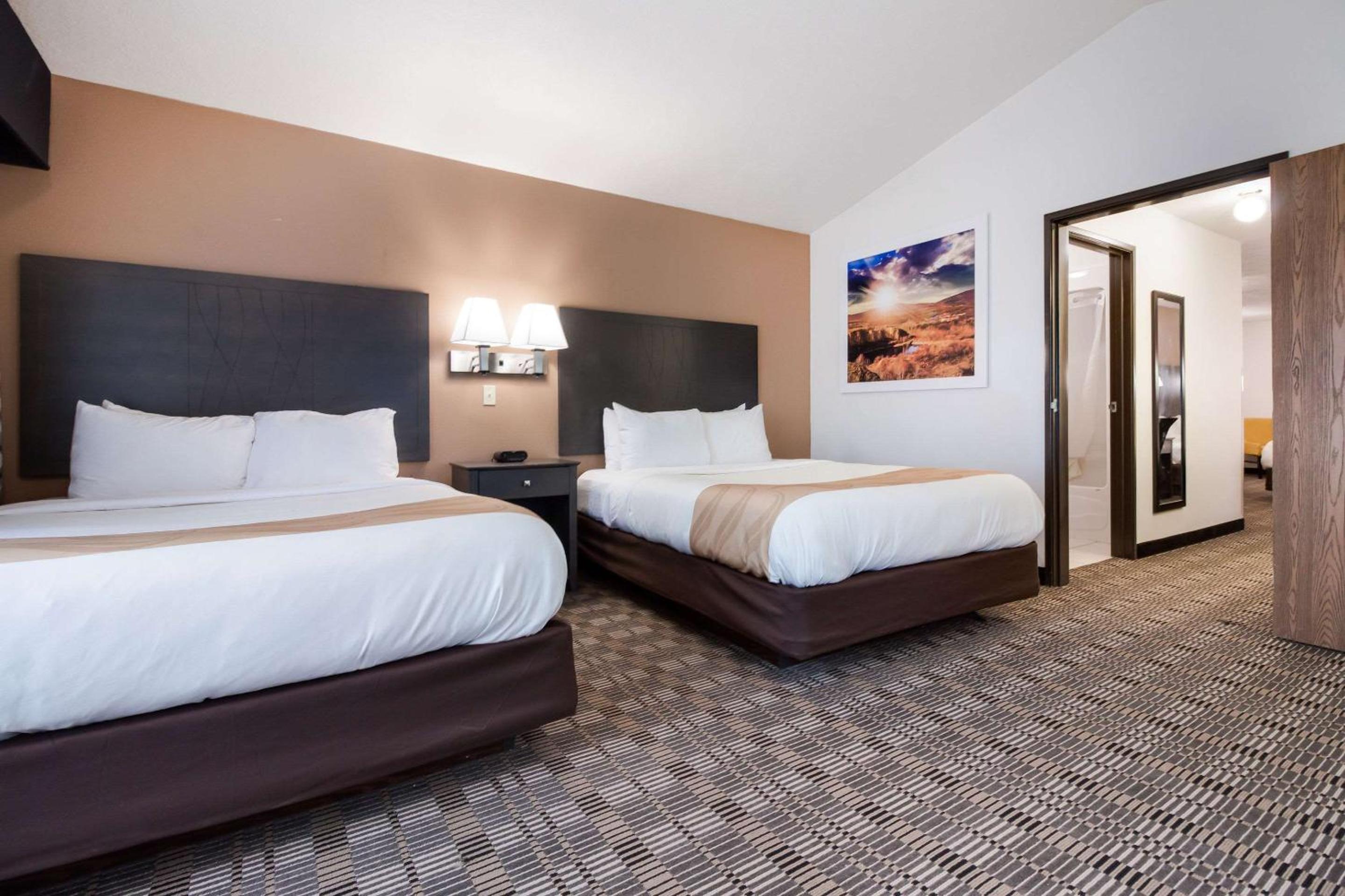 Quality Inn & Suites McCook, Photo 15