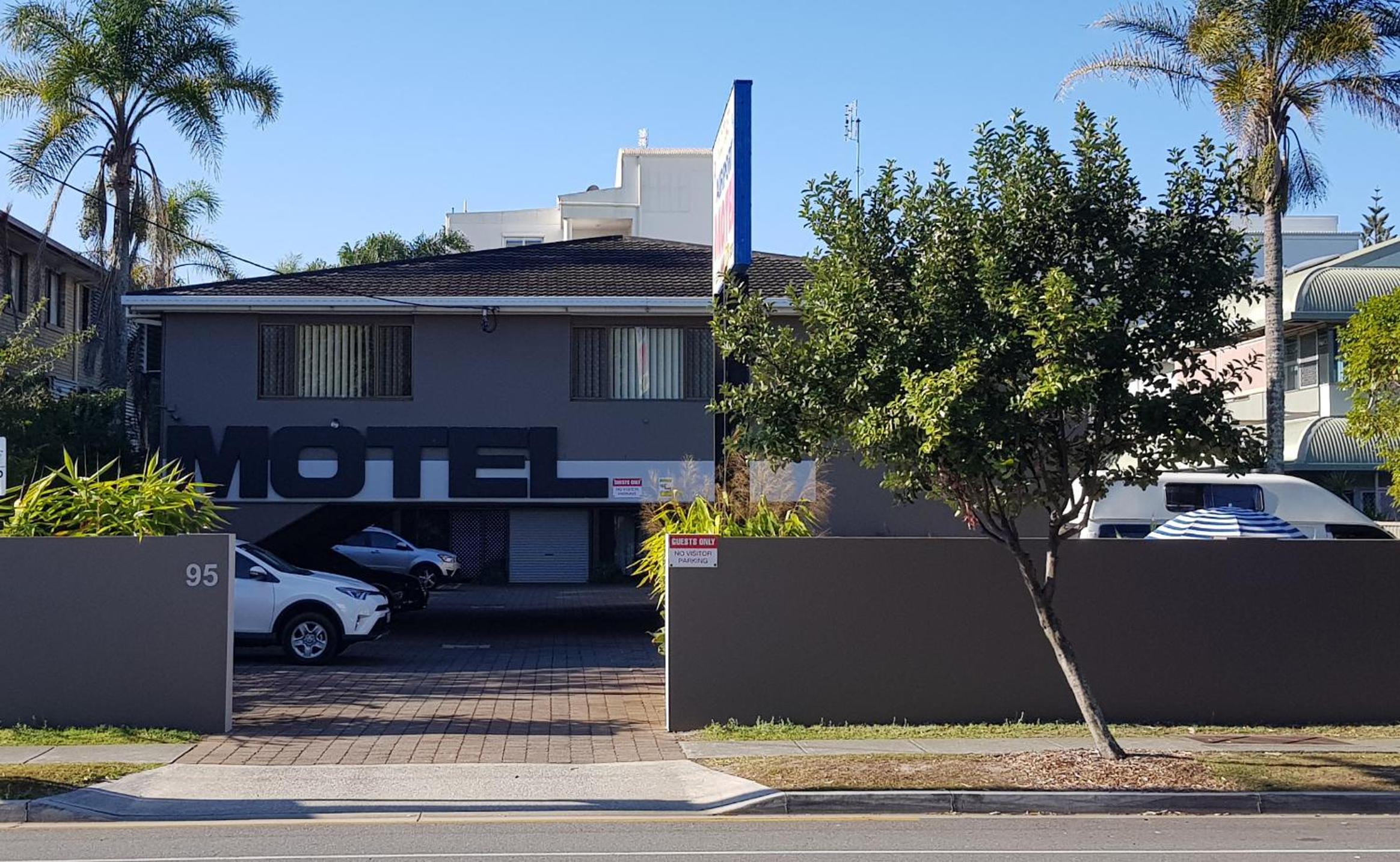 Gold Coast Airport Motel - Only 300 Meters To Airport Terminal