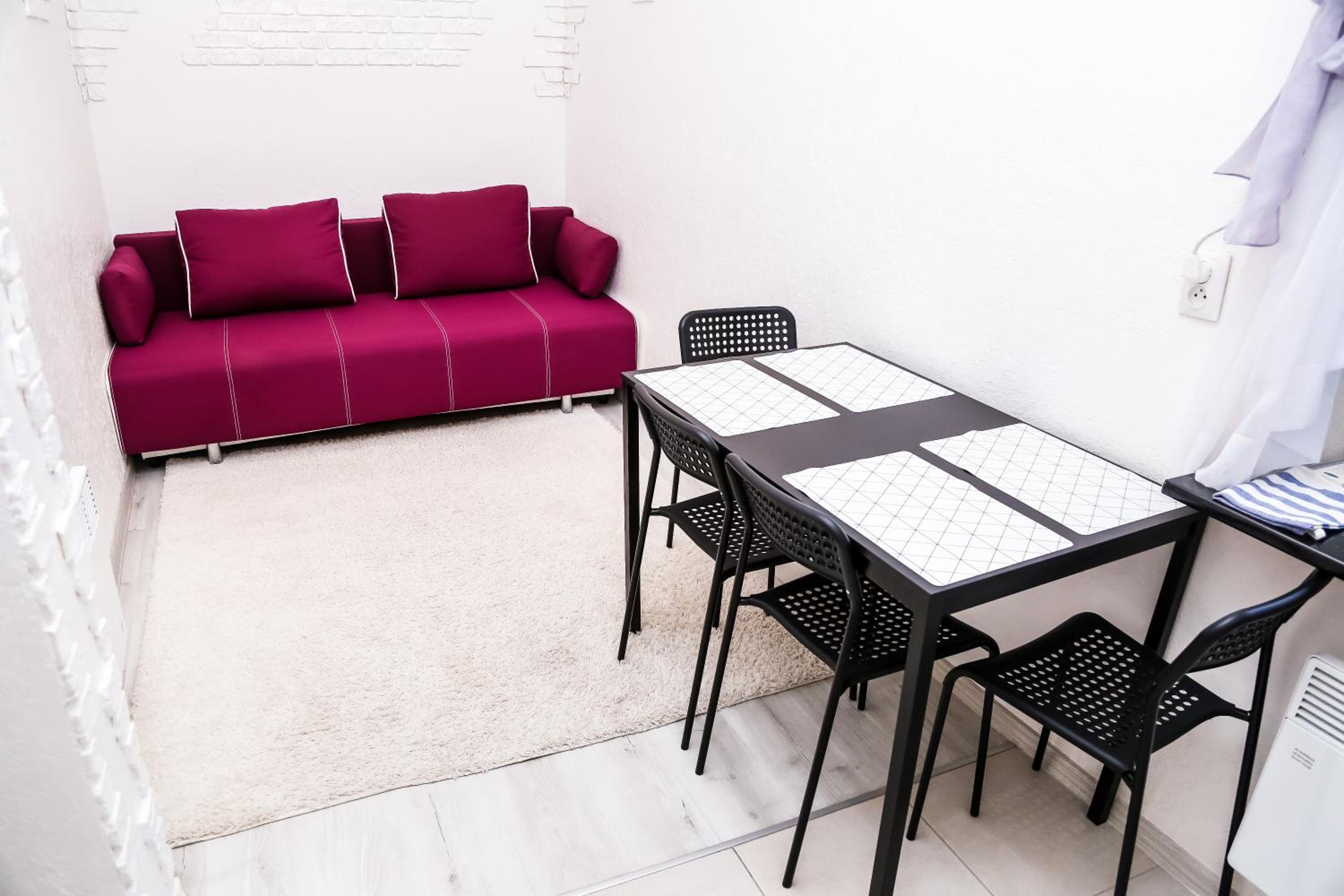 Square apartments