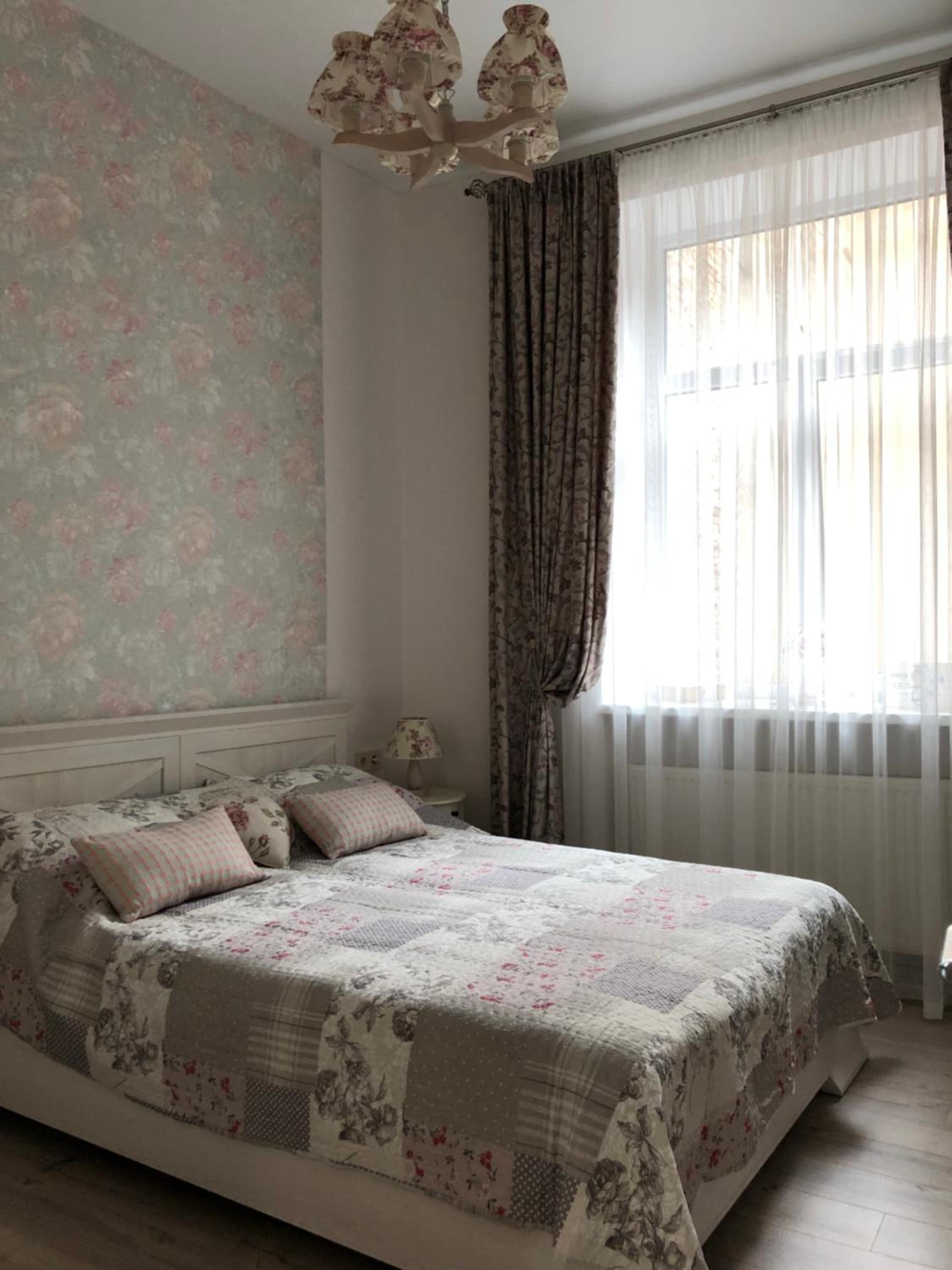 Viktoriya Deluxe Apartment view 2