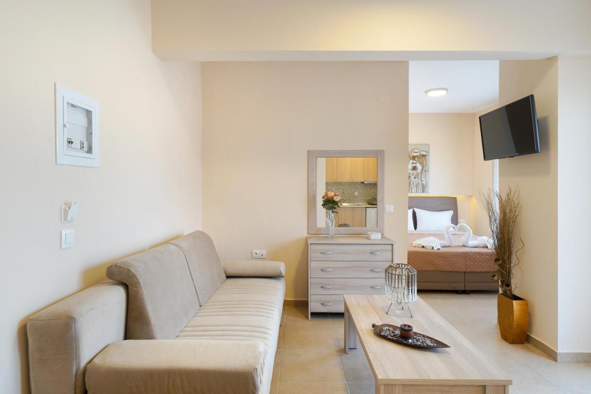 Theodore Apartments view 4