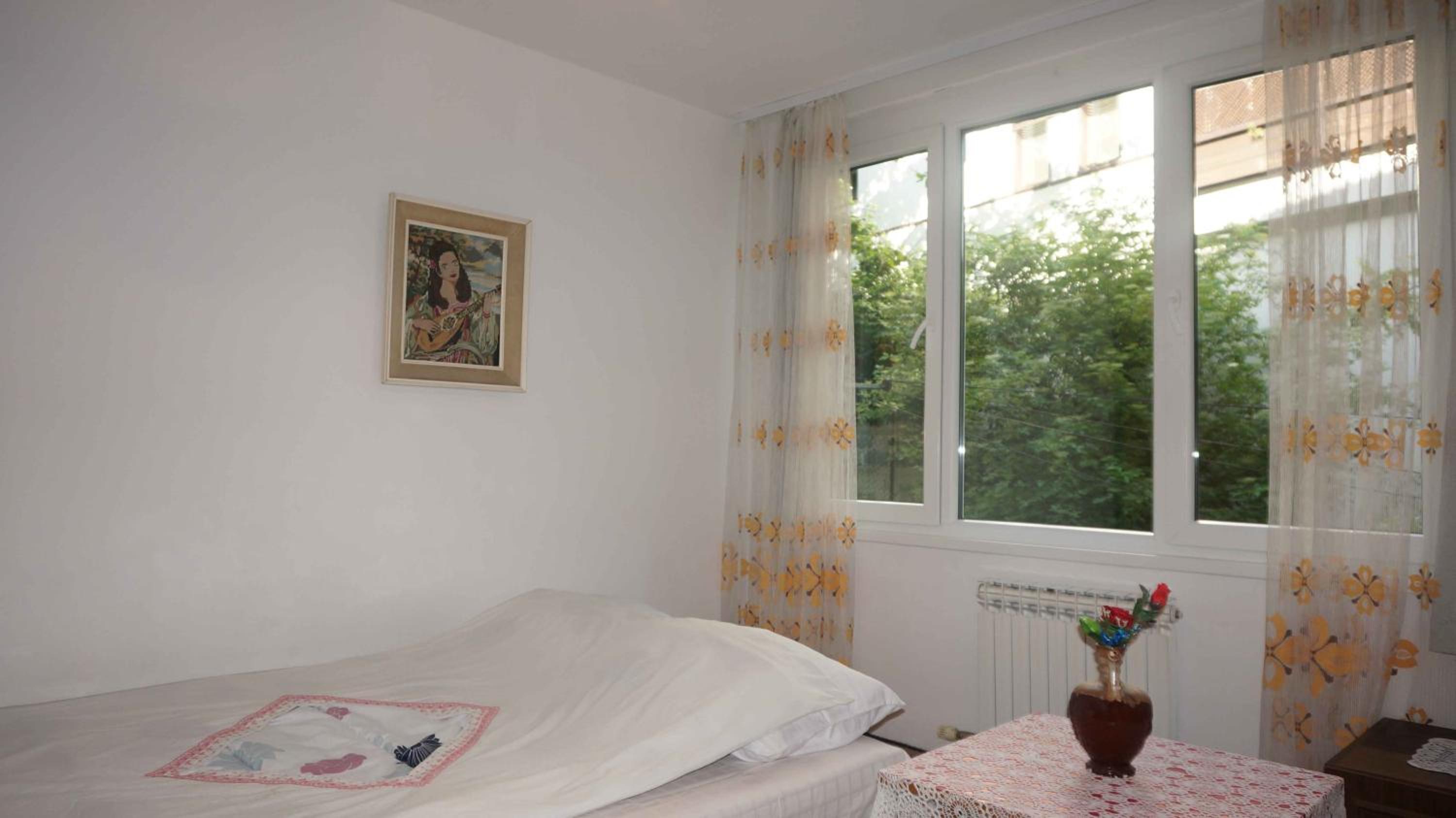 Honey Rooms