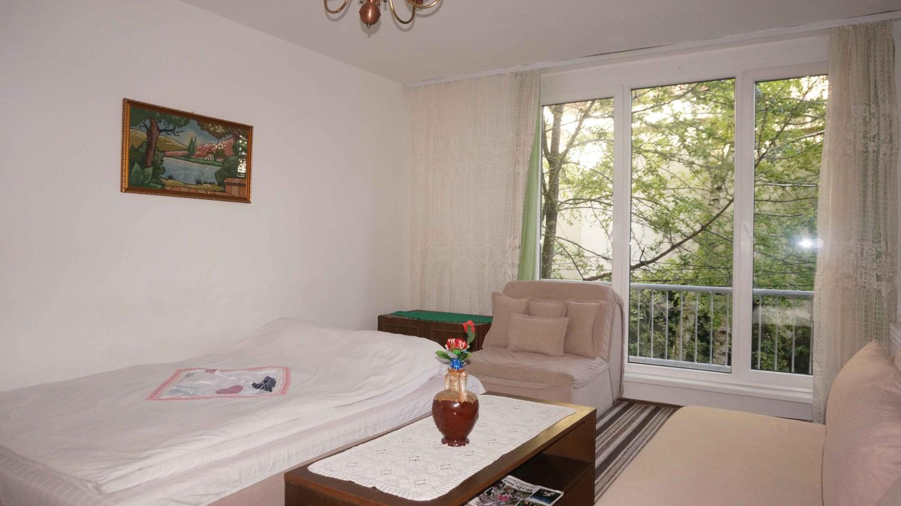 Honey Rooms