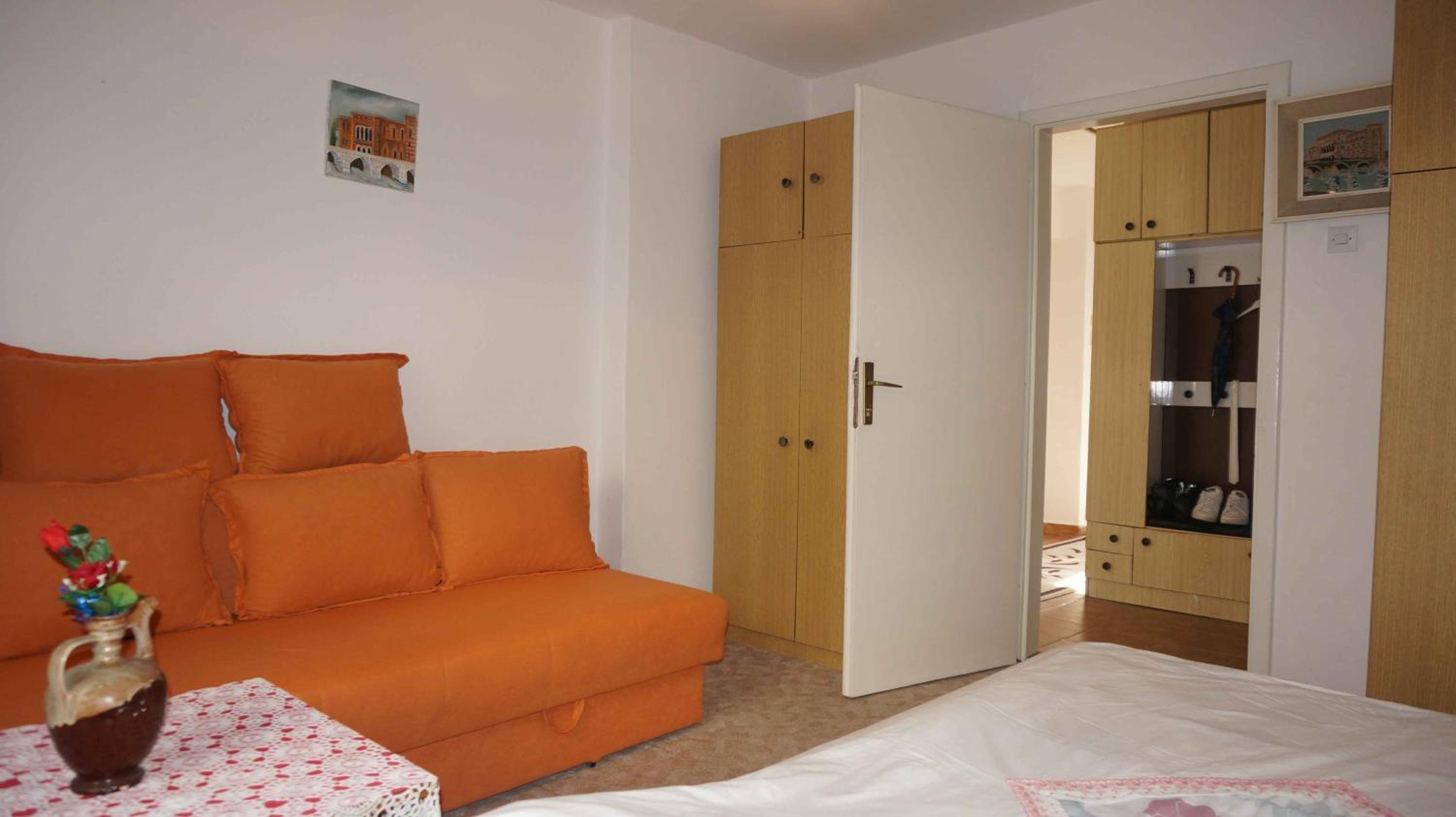 Honey Rooms