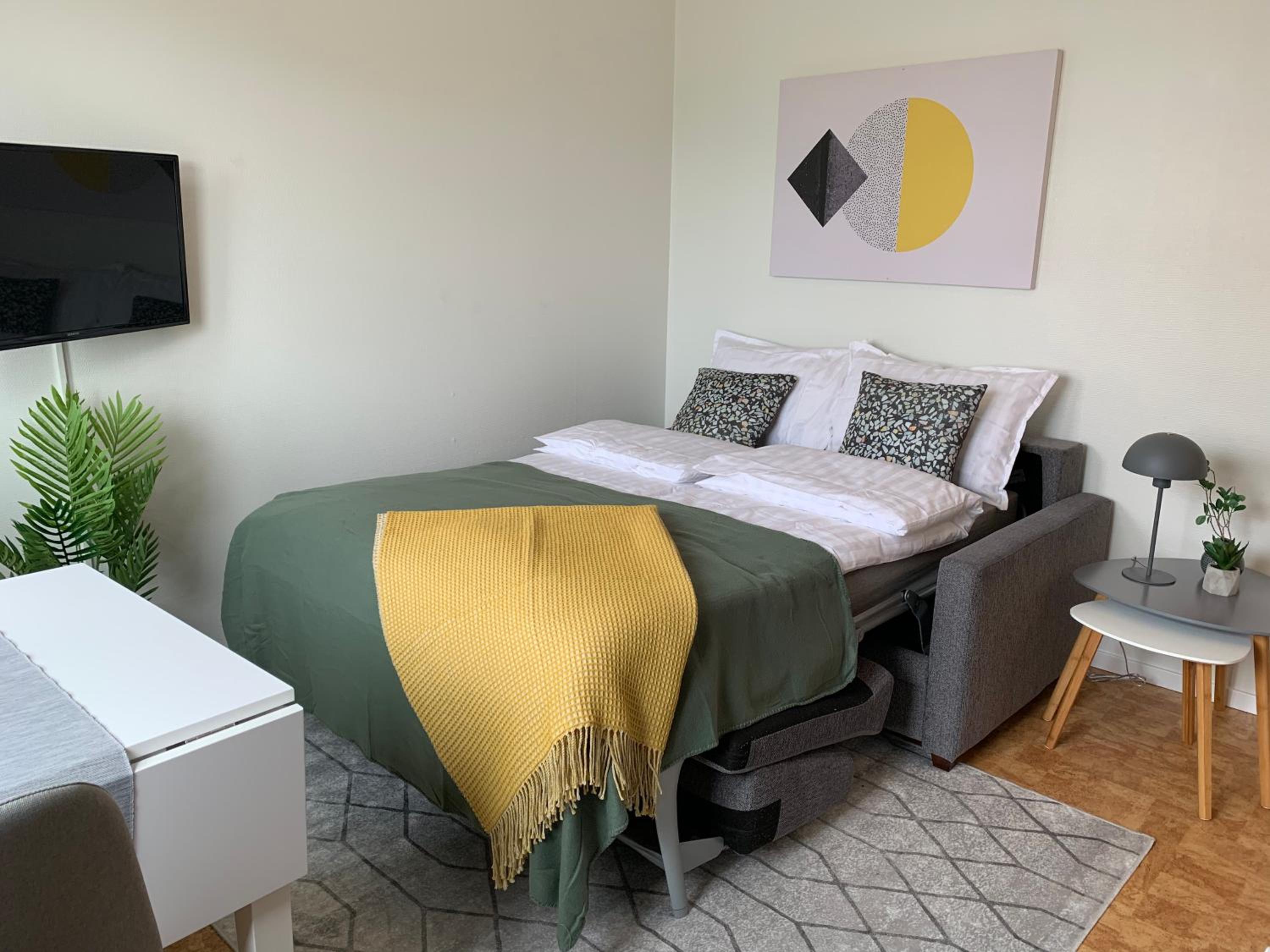 FIVE Apartments