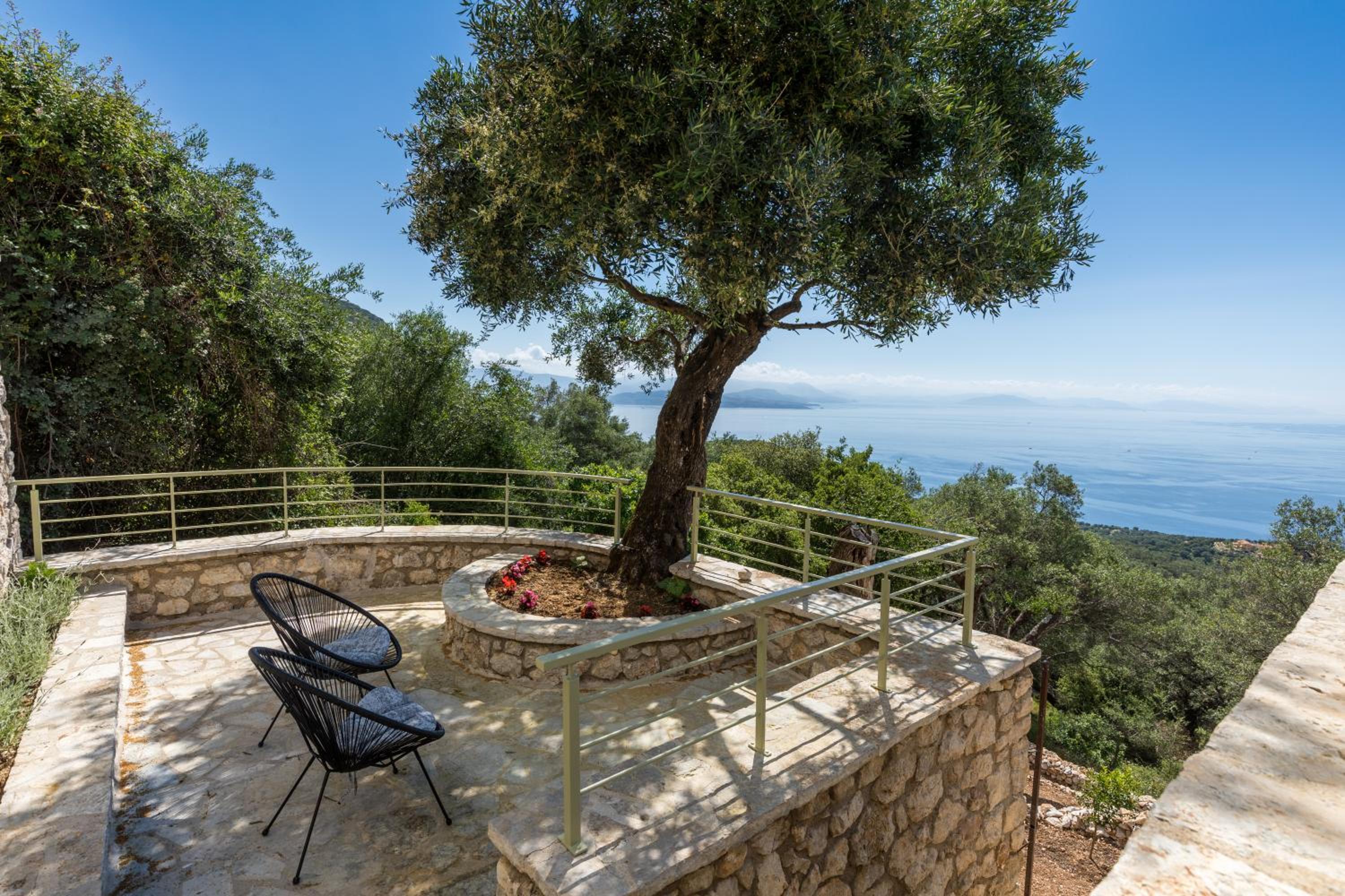 Bolla D'Oro Luxury Villas view 4