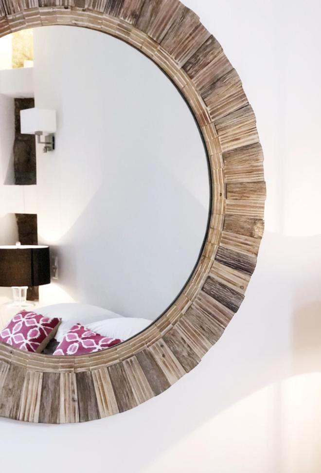 Acropolis TownHouseCo Suites