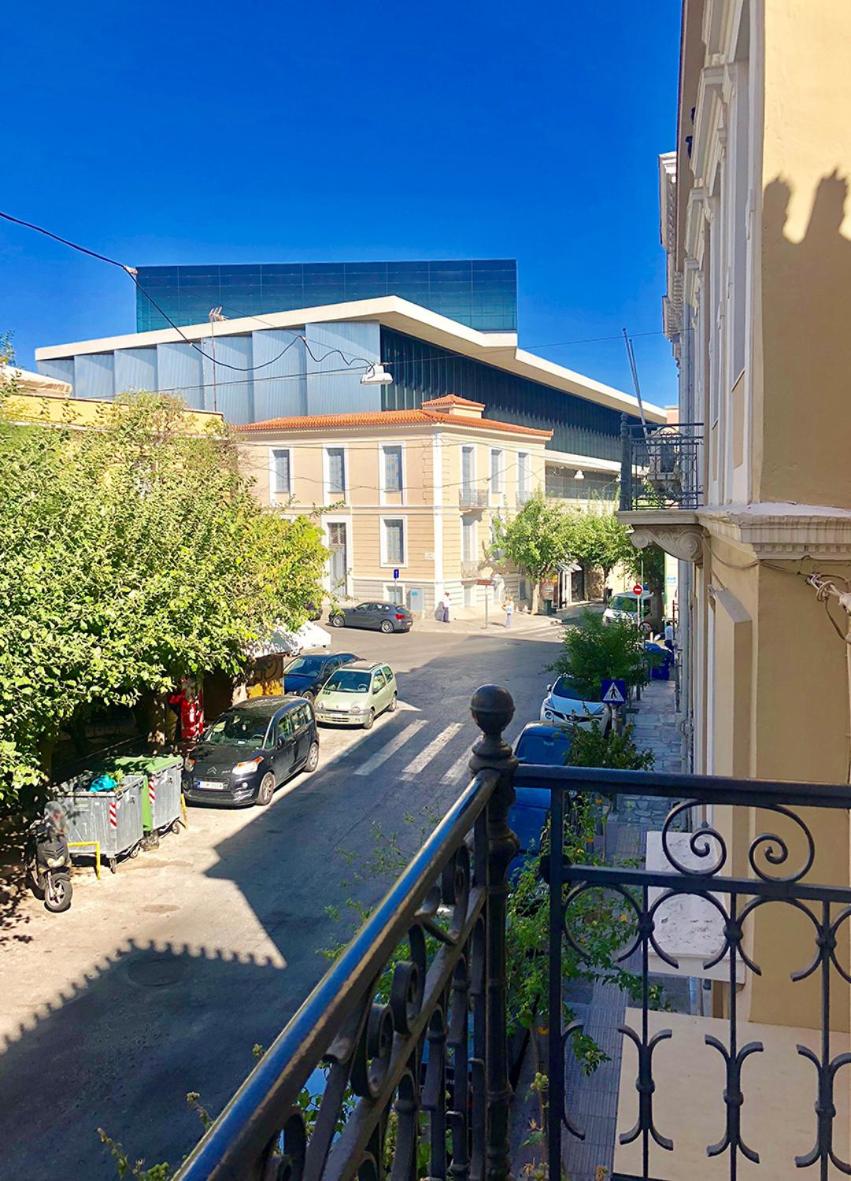 Acropolis TownHouseCo Suites
