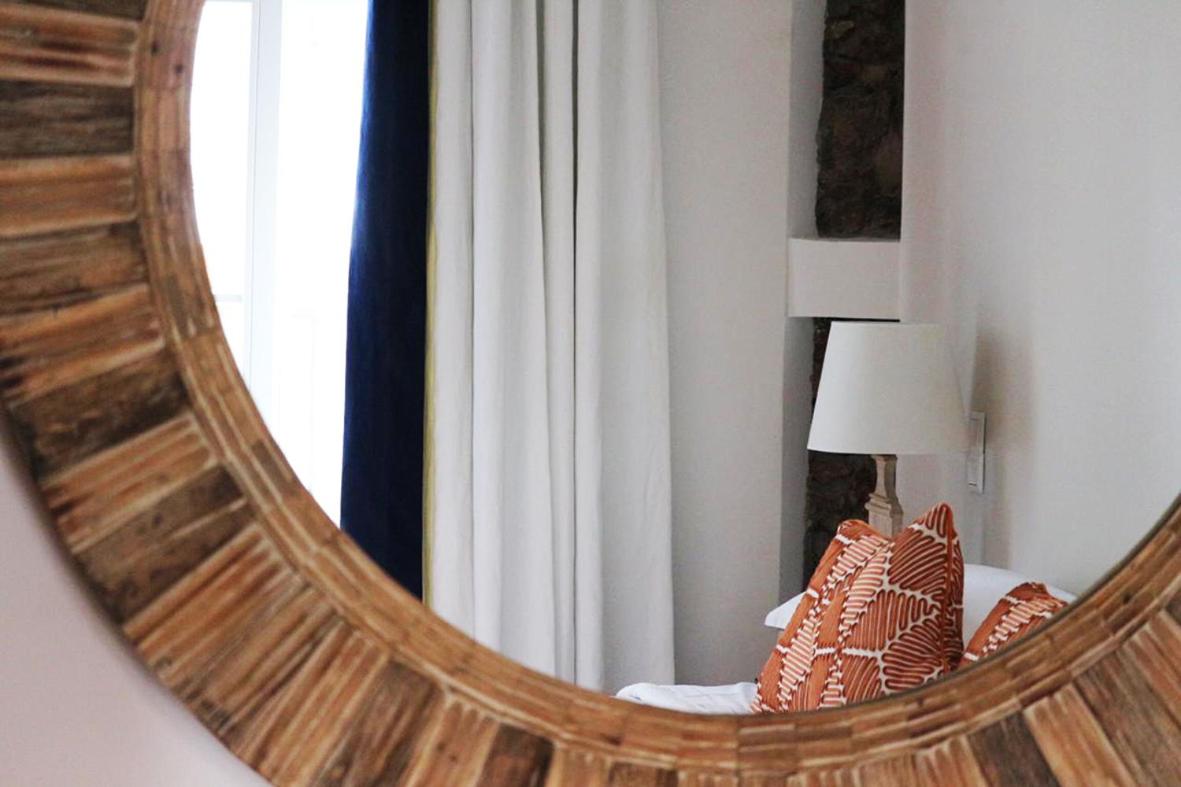 Acropolis TownHouseCo Suites