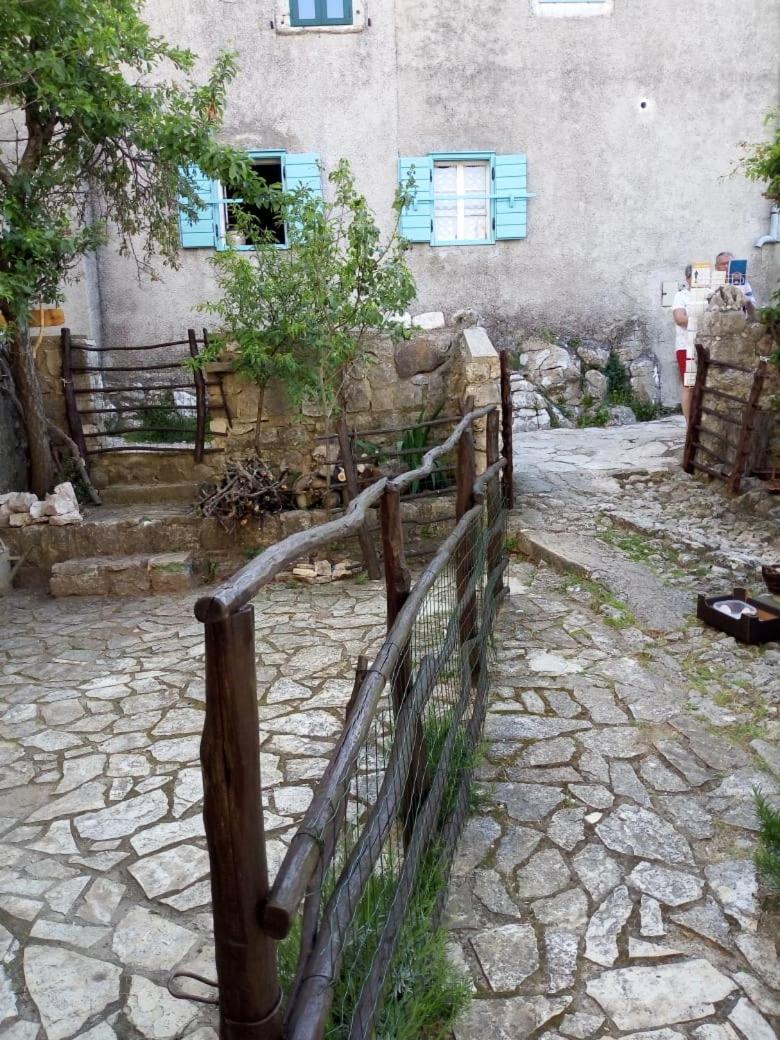 Apartman DINKO