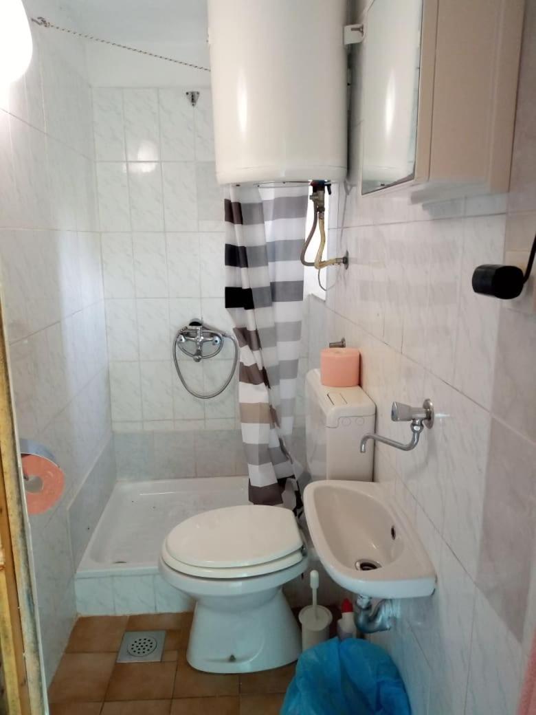 Apartman DINKO