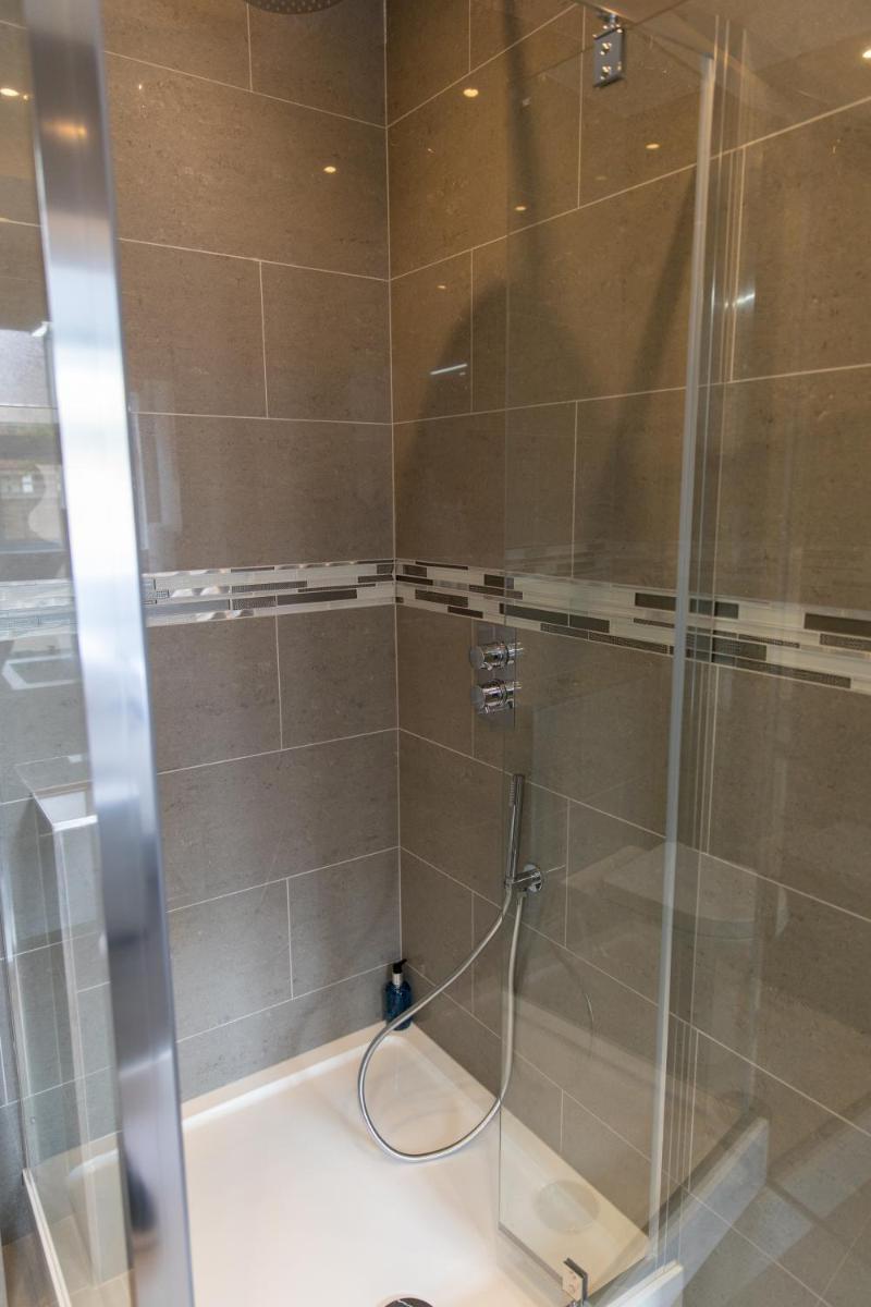 Harrow Vacations - London Northwick Park Serviced Apartments by Riis Property - Property Image 36