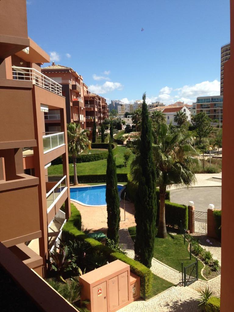 Beachfront Seaview Litoralmar apt, Fast WIFI, Airco, Pool, Private Parking view 4