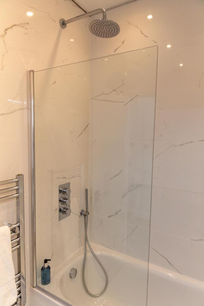 Harrow Vacations - London Northwick Park Serviced Apartments by Riis Property - Property Image 6