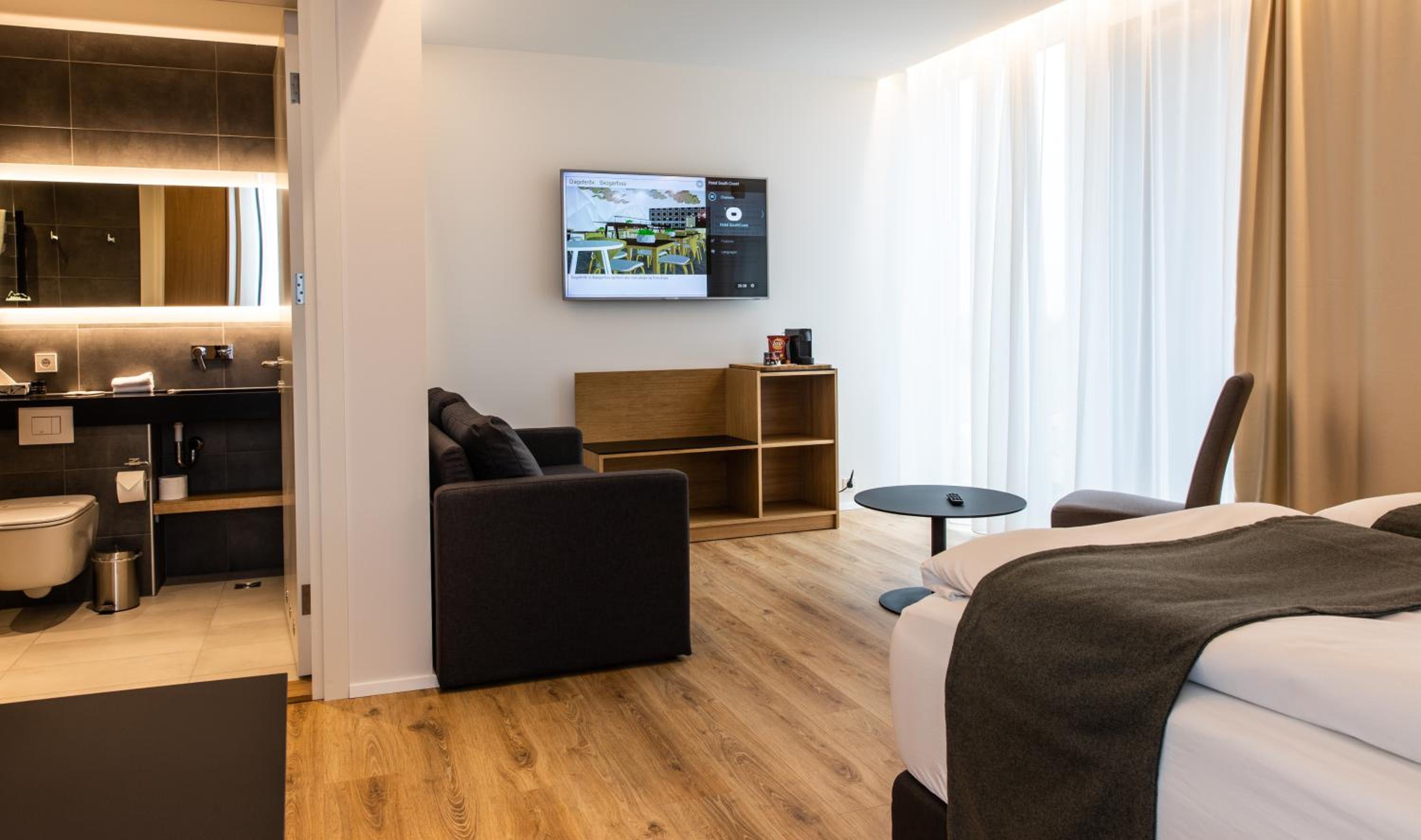 Hotel South Coast 4