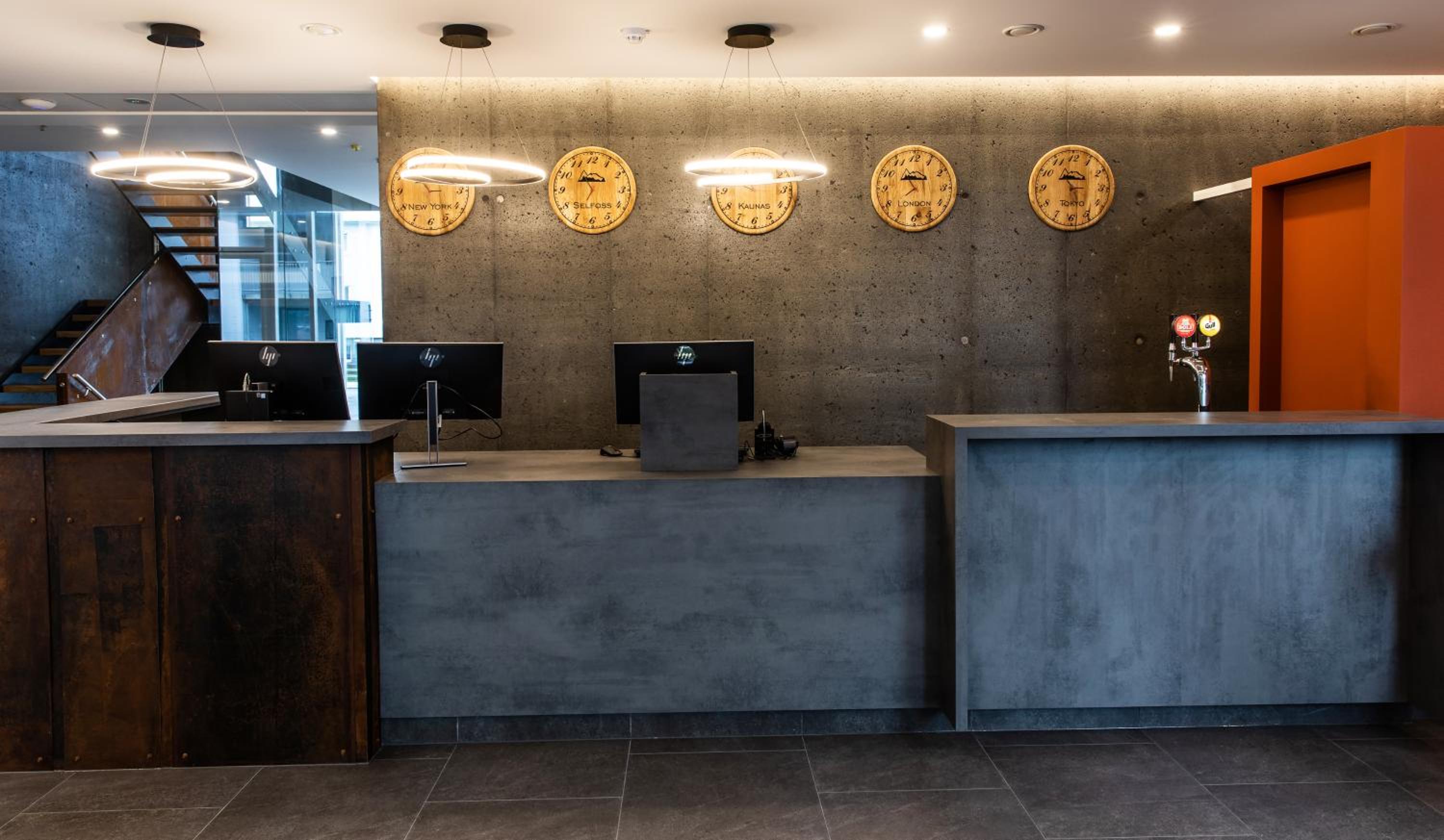 Hotel South Coast 3
