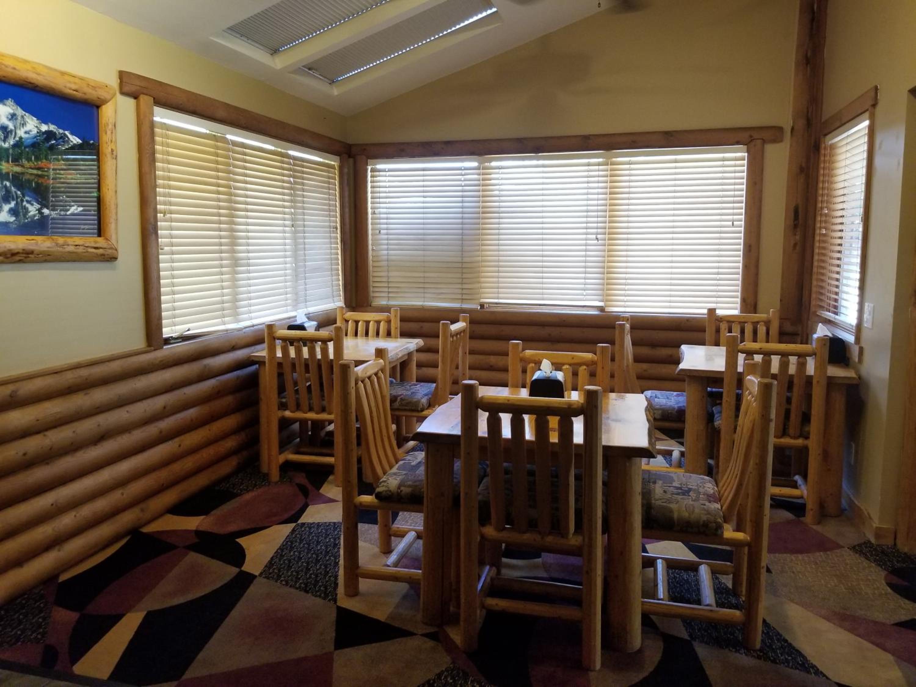 Days Inn by Wyndham Sandpoint - Property Image 16