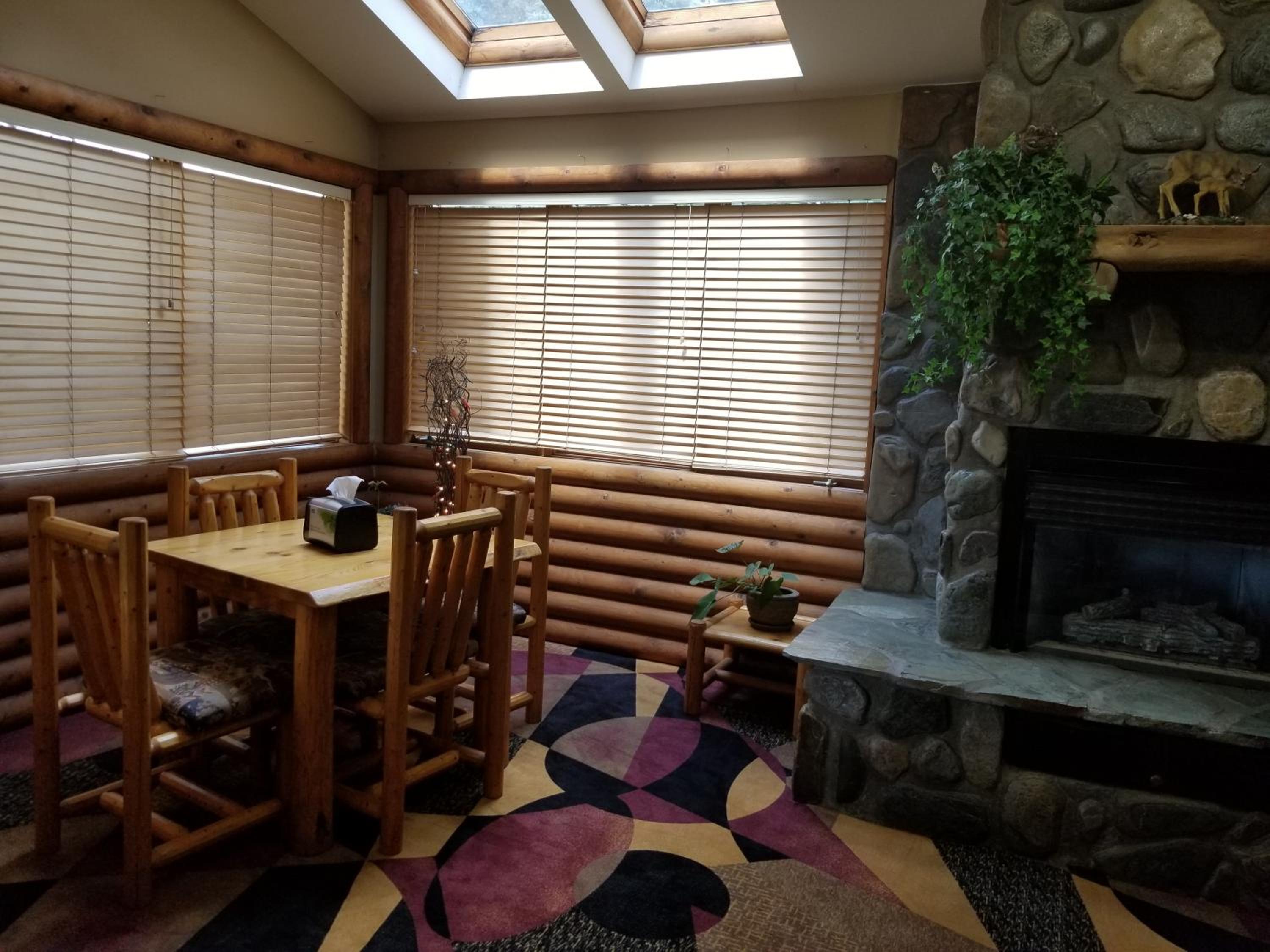 Days Inn by Wyndham Sandpoint - Property Image 17