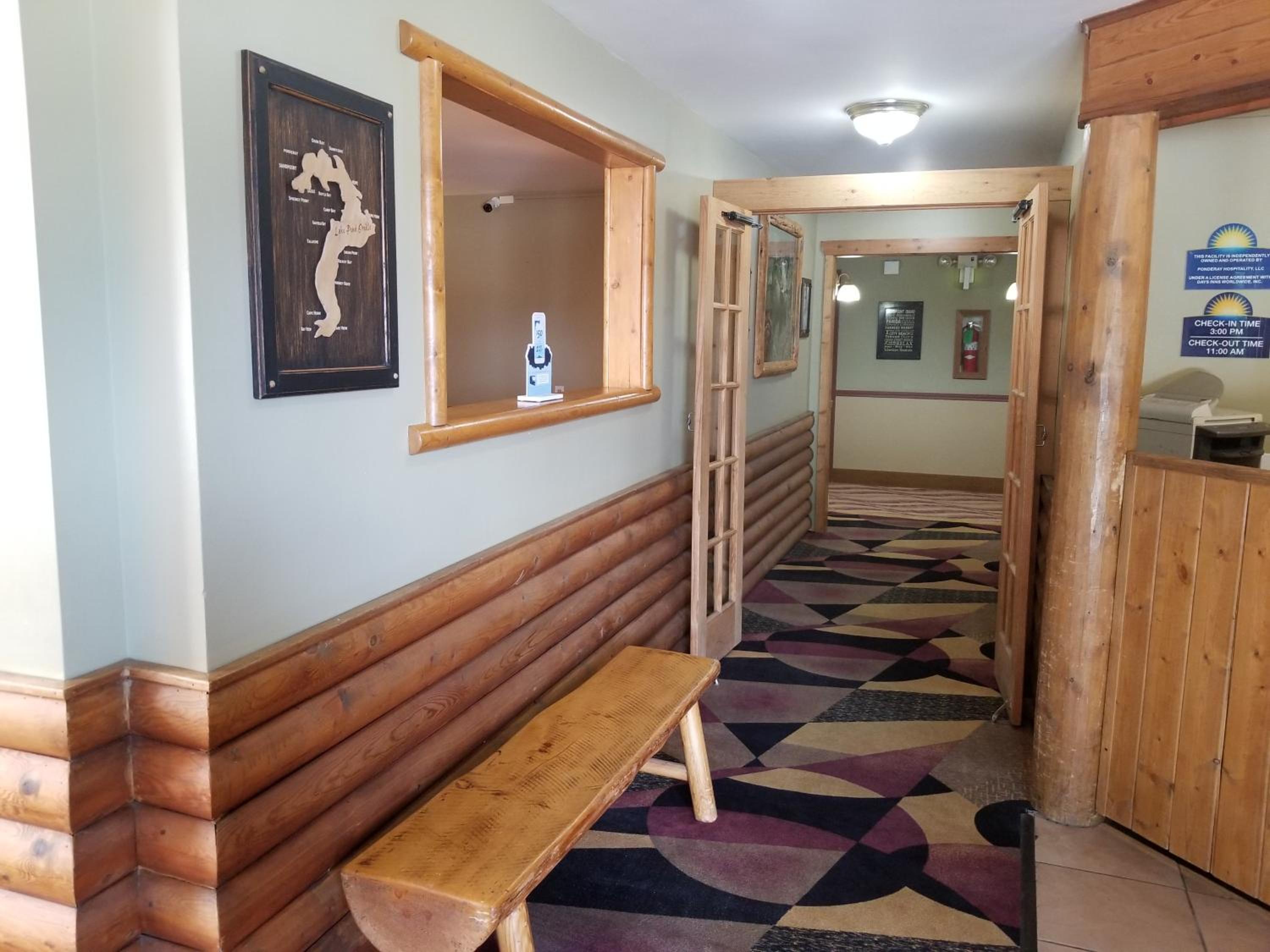 Days Inn by Wyndham Sandpoint - Property Image 11