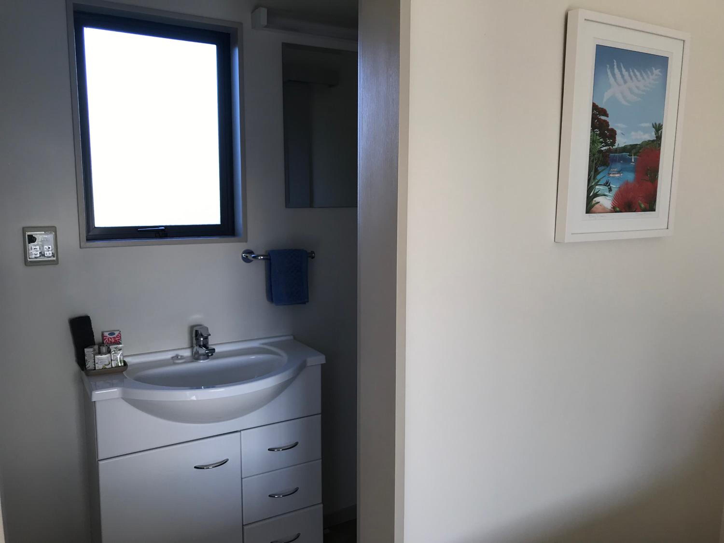 Bluebell Lodge and Cottage