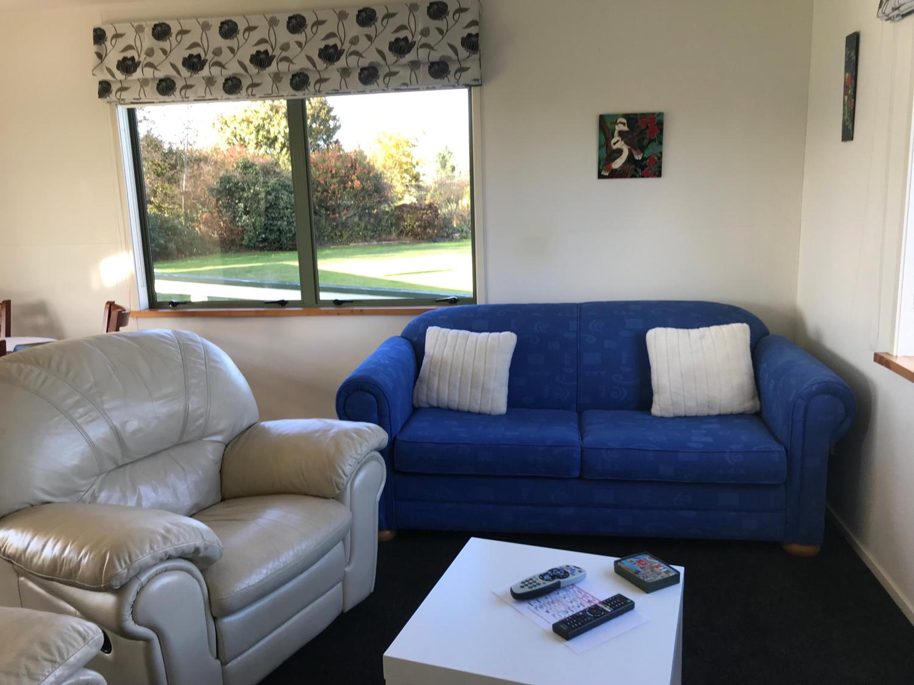 Bluebell Lodge and Cottage