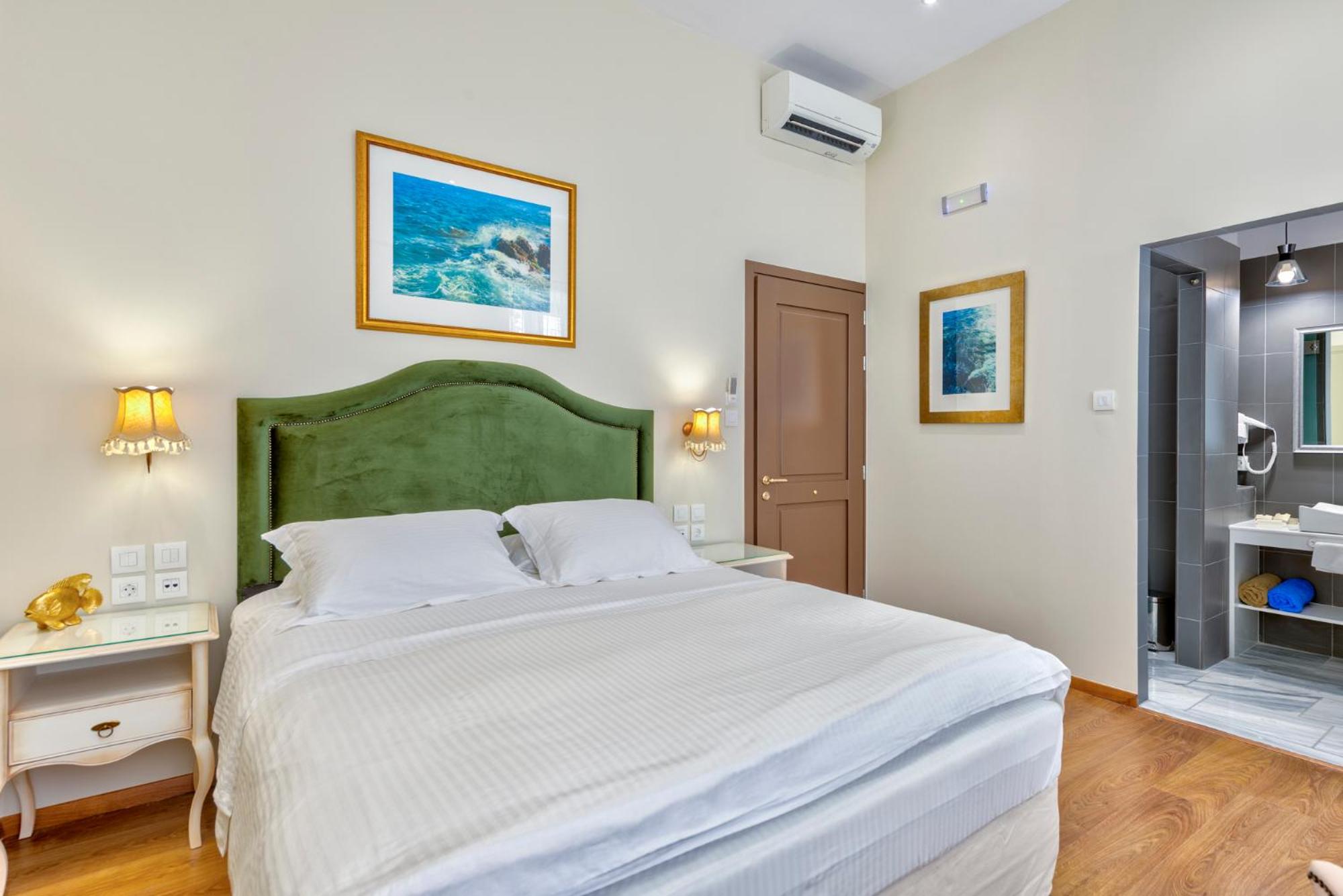 1844 Suites Syros