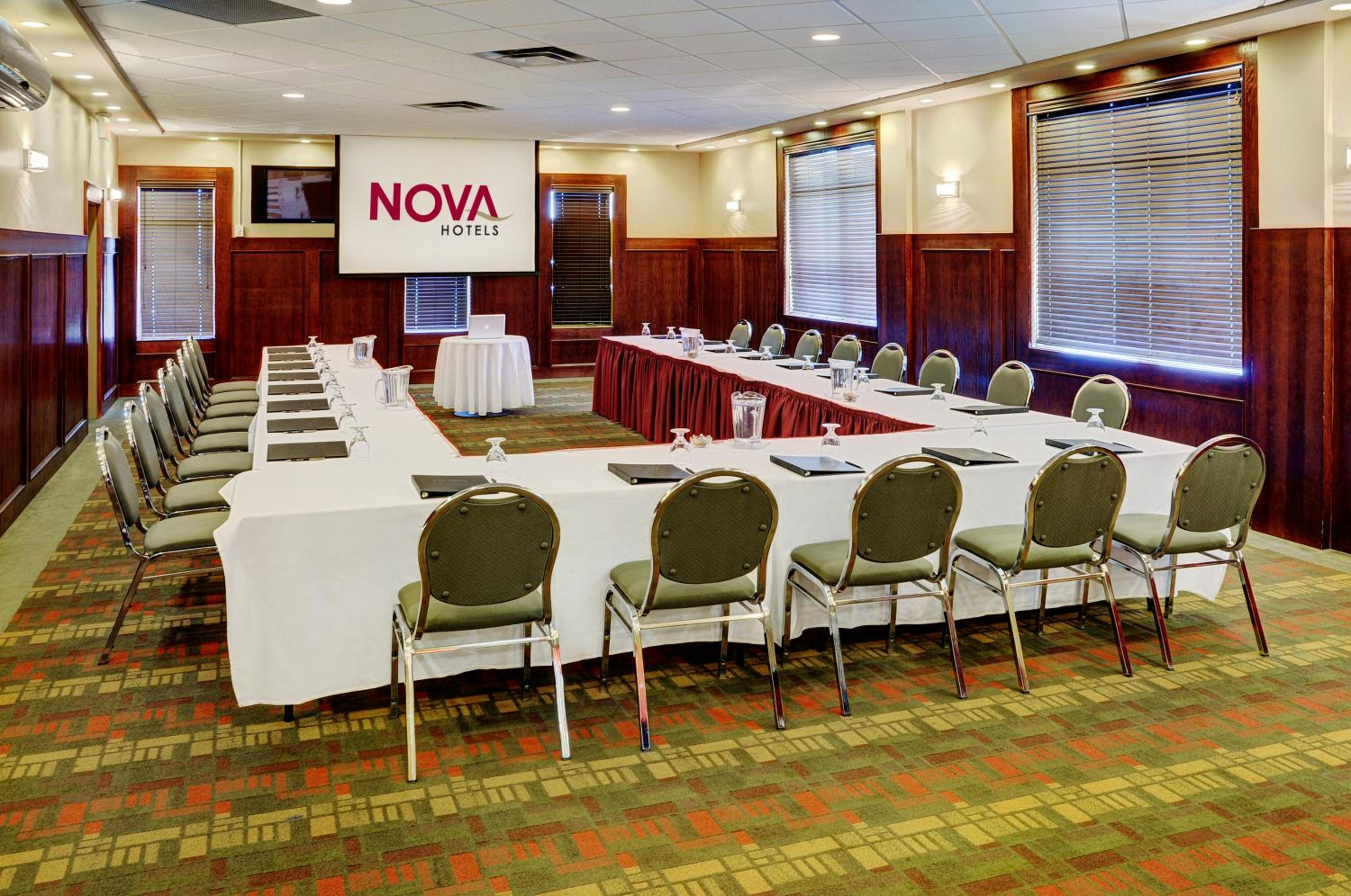 Chateau Nova Kingsway