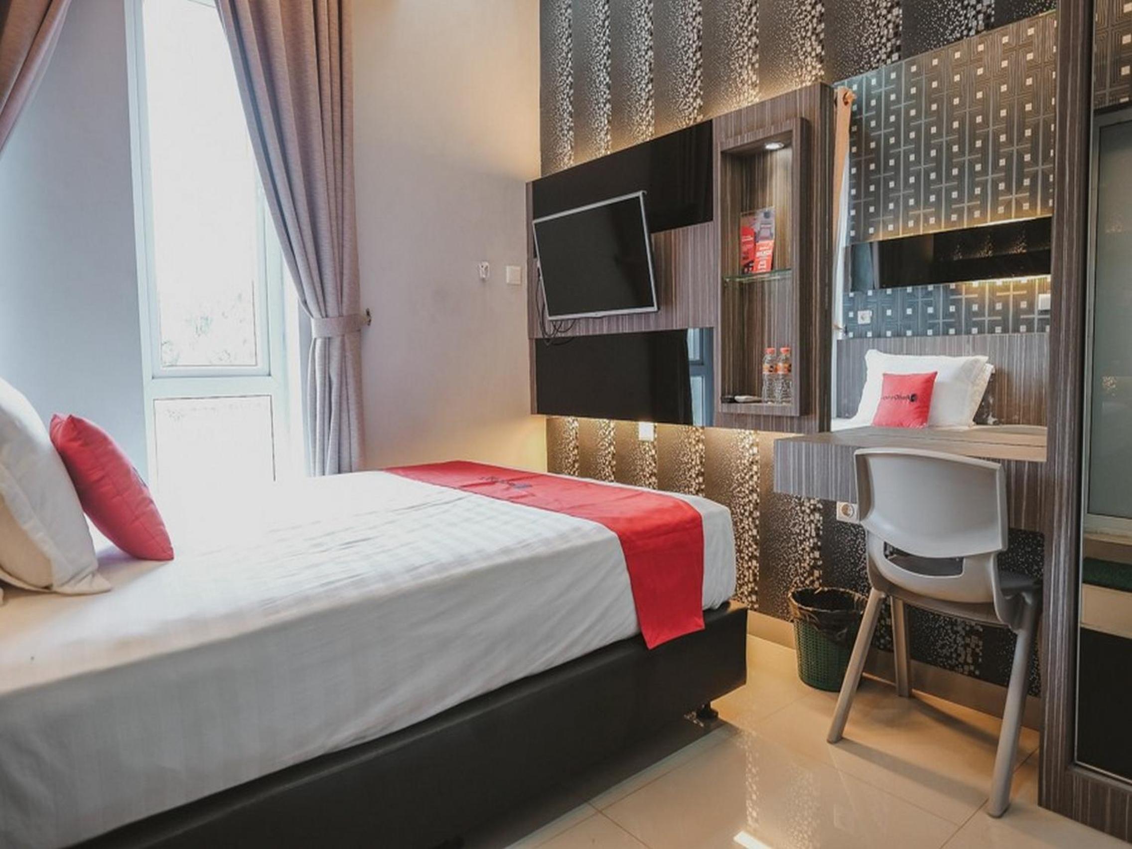 RedDoorz @ Jamin Ginting Medan
