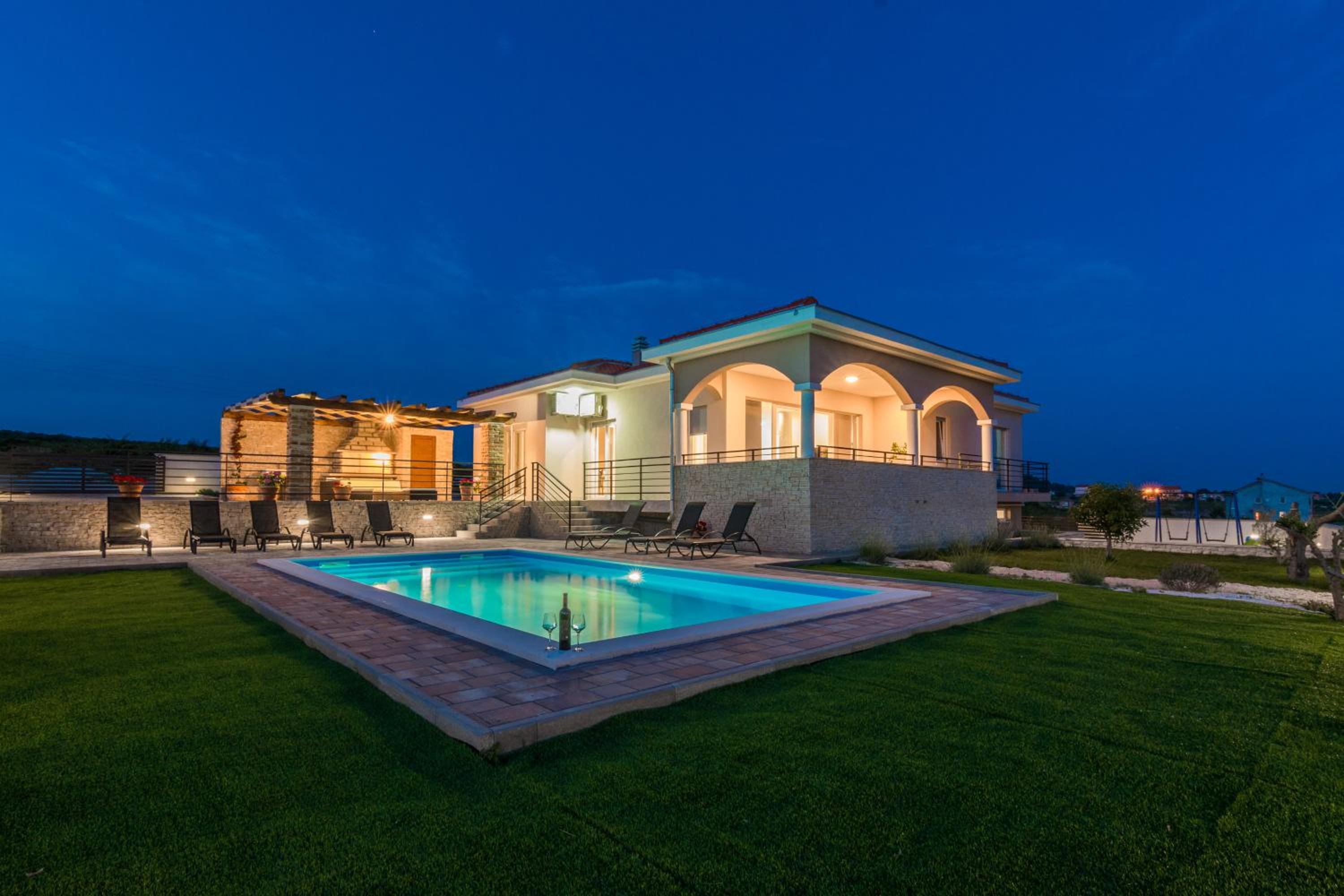 Hotel Villa Luka - Image 1