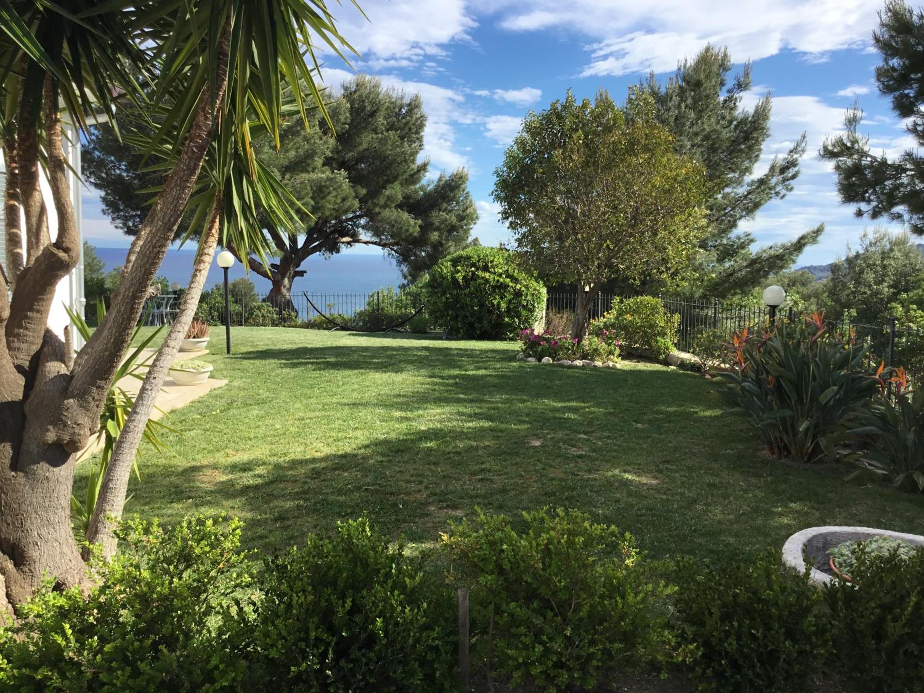 Villa Shambhala