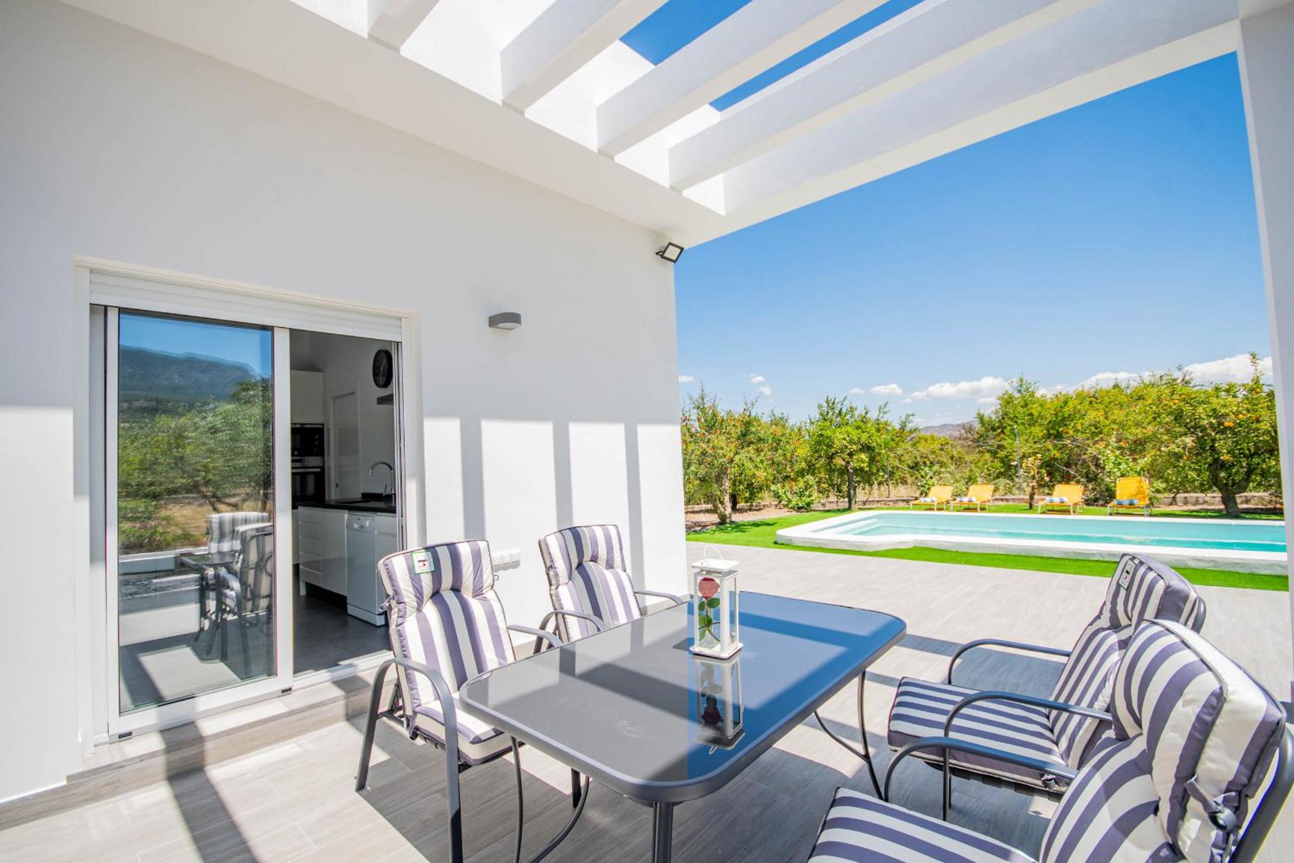 Cubo's Villa Dreams view 3