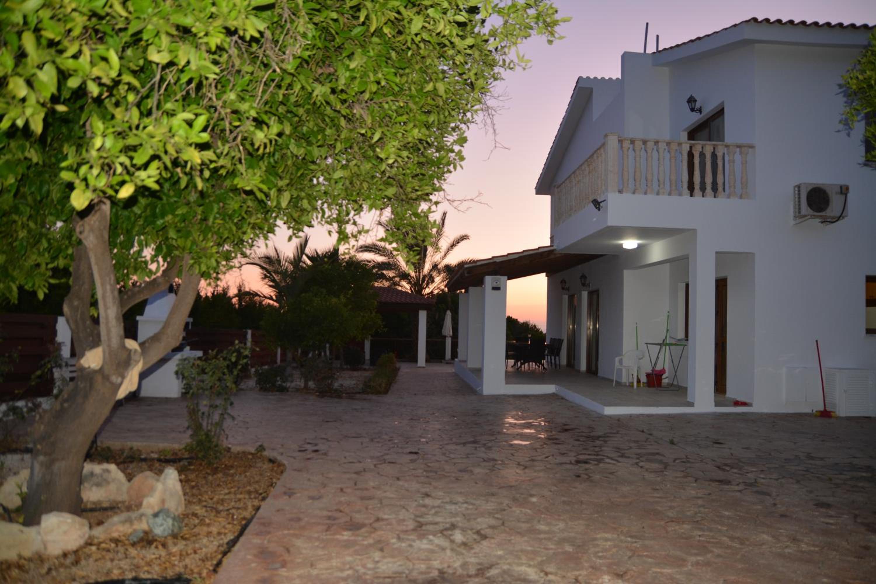 VILLA LAMBRIANA view 5