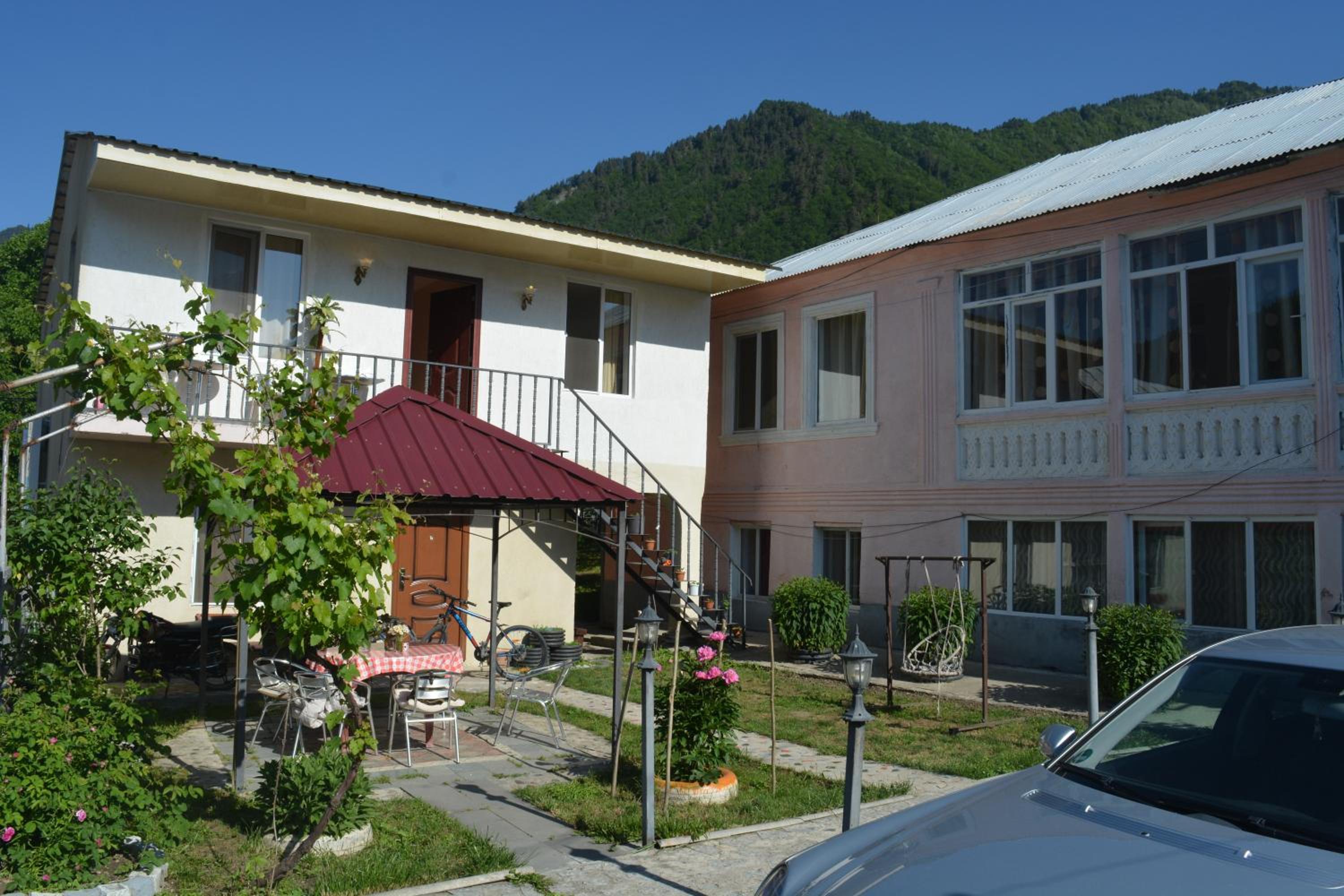 Photo 11