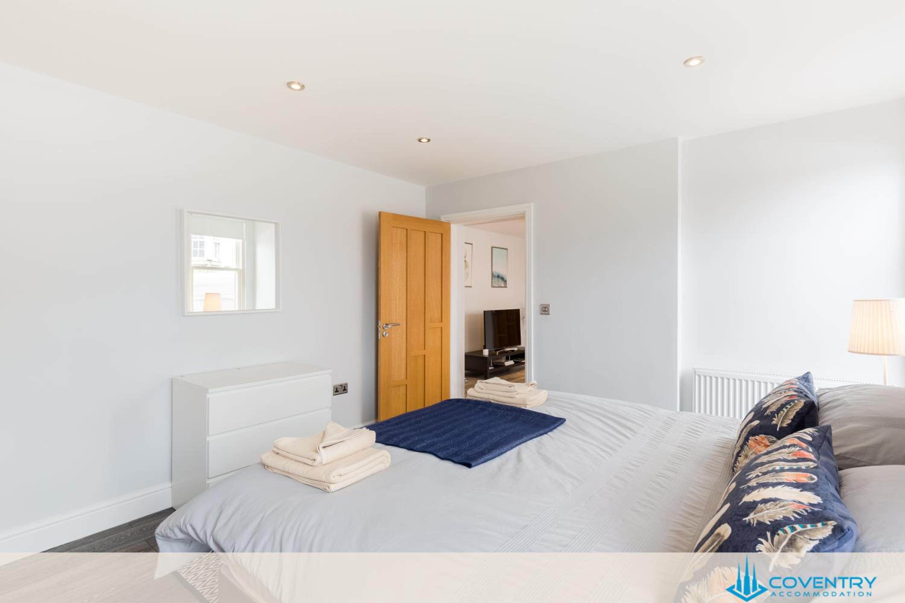 Hill Cottage Apartments Coleshill Open for NEC weekend visitors - Hosted By Coventry Accommodation view 3