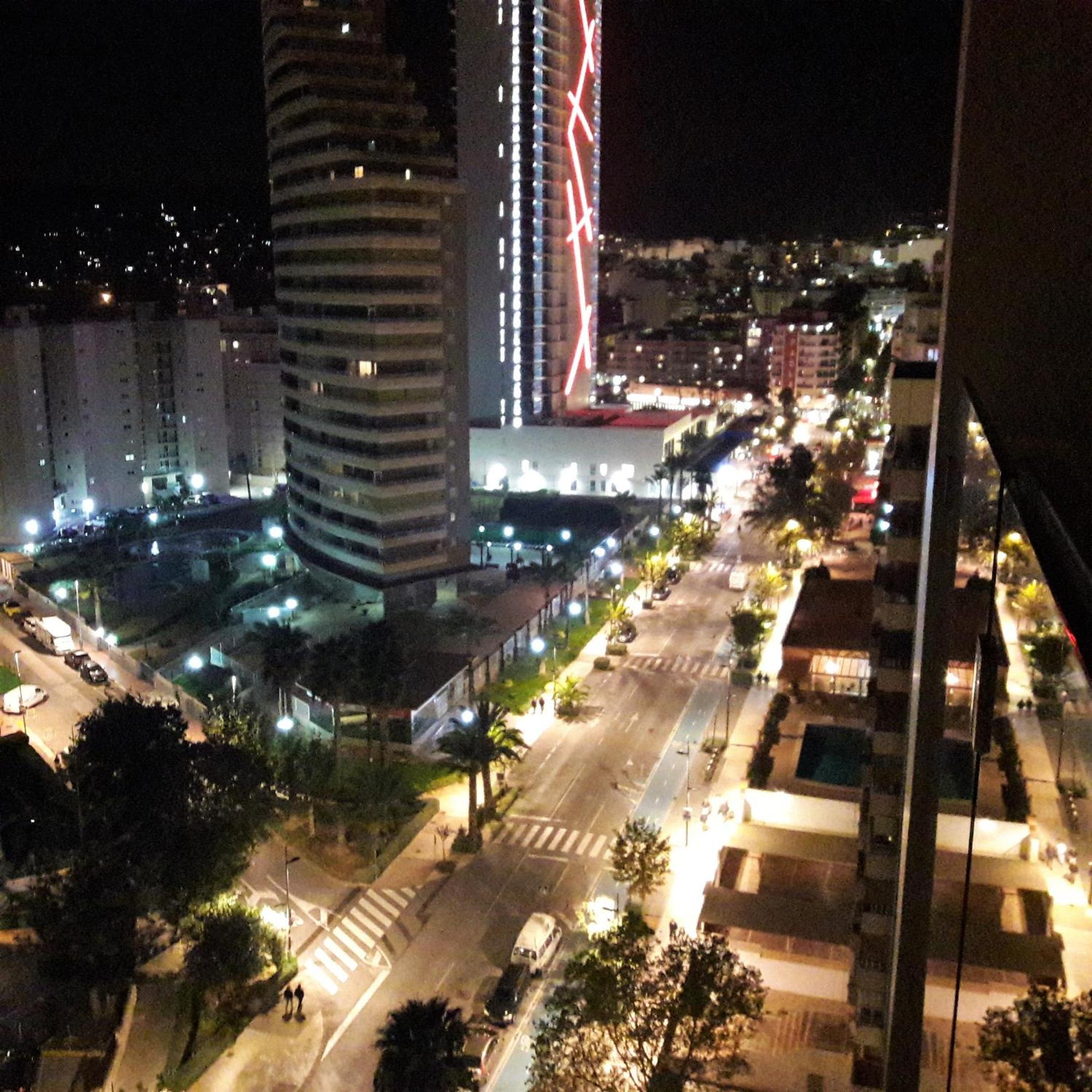 Mirador apart