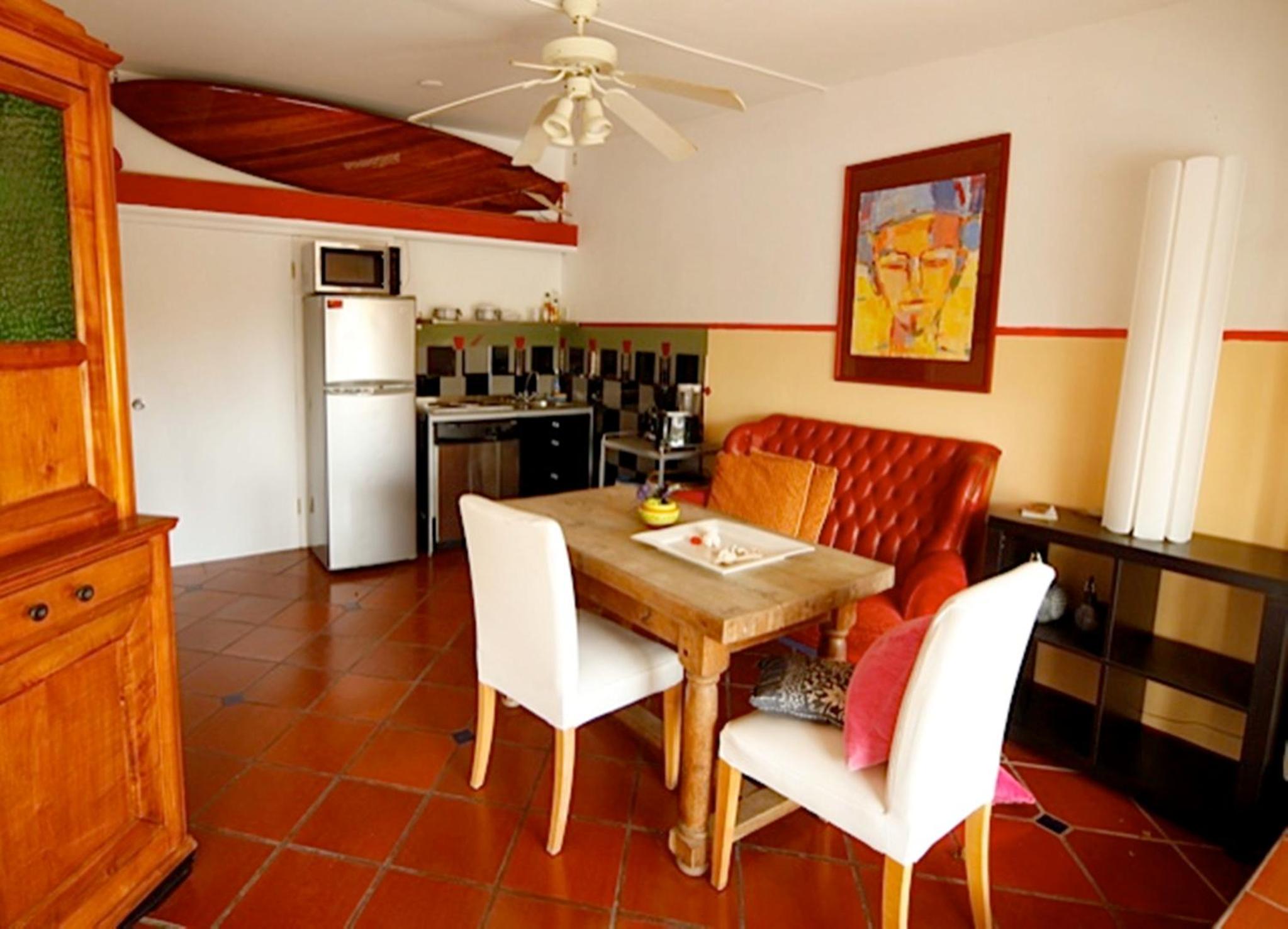 Beach House Aruba Apartments