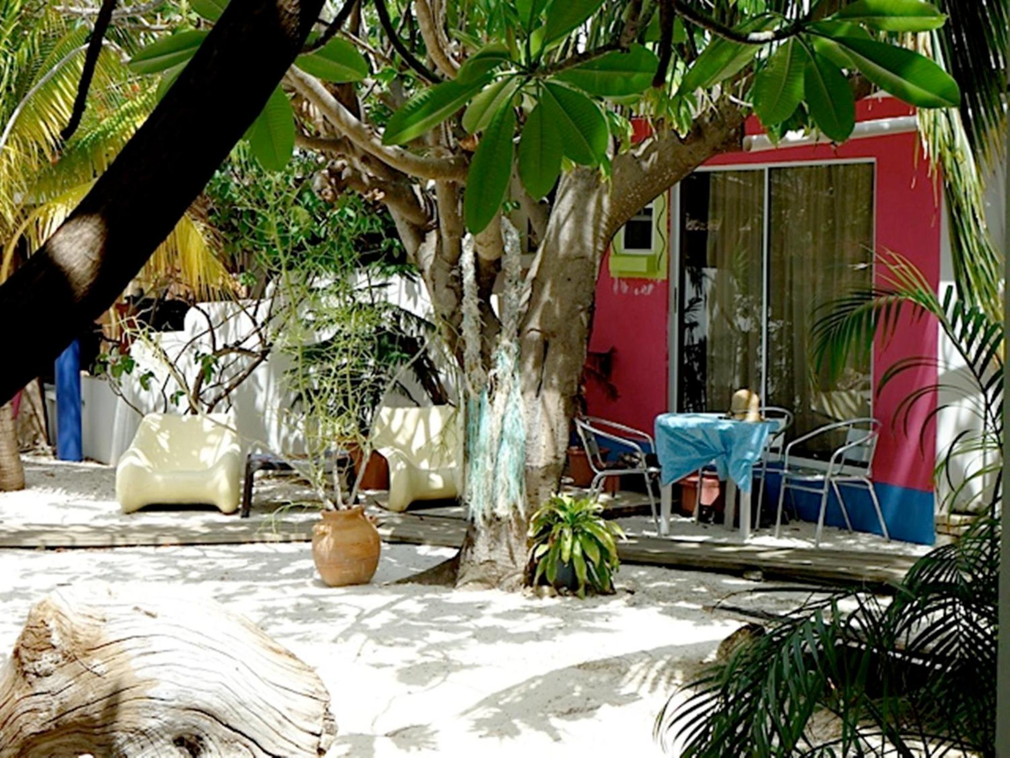Beach House Aruba Apartments