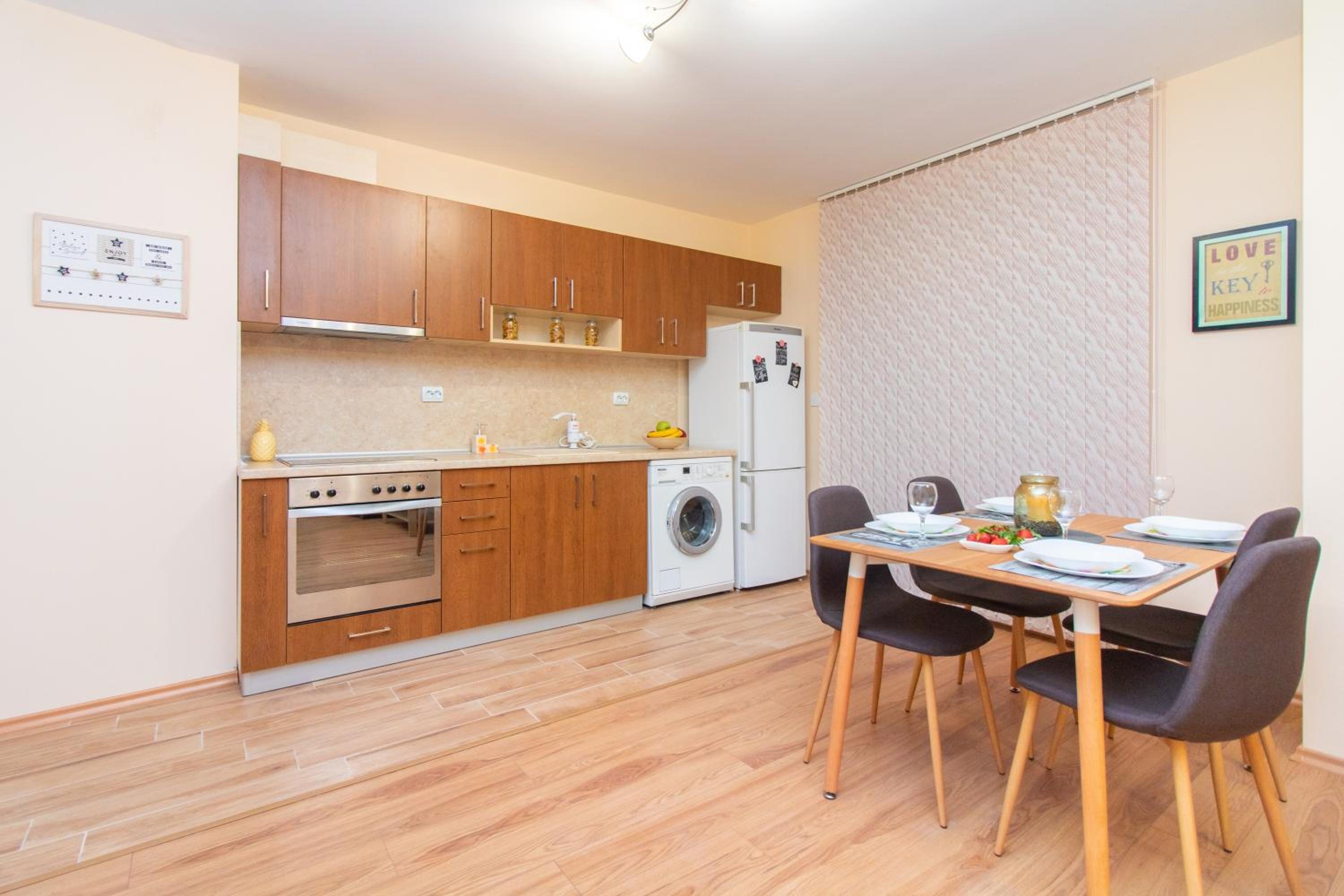 Domus Apartments Grand with Parking view 4