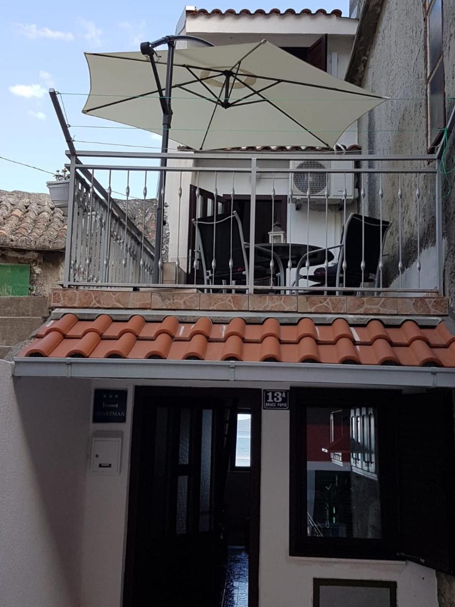 Beachfront house Sea la Vie