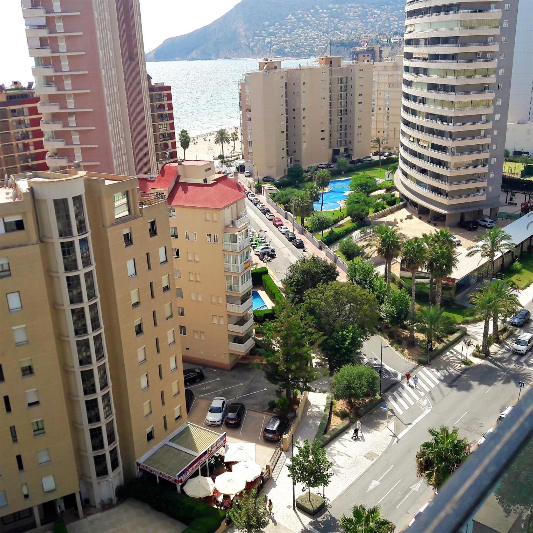 Mirador apart