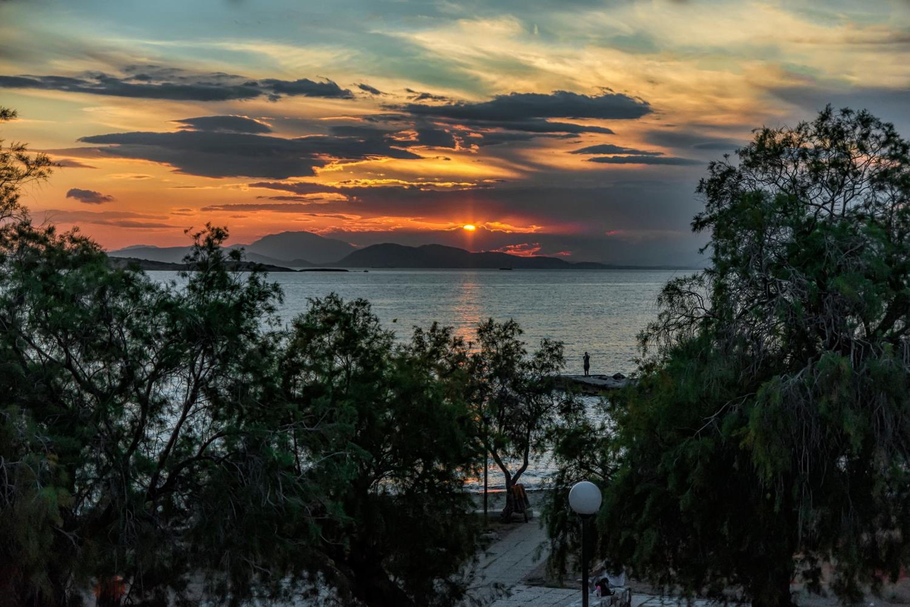 Amazing Seafront Apartment Athens Riviera